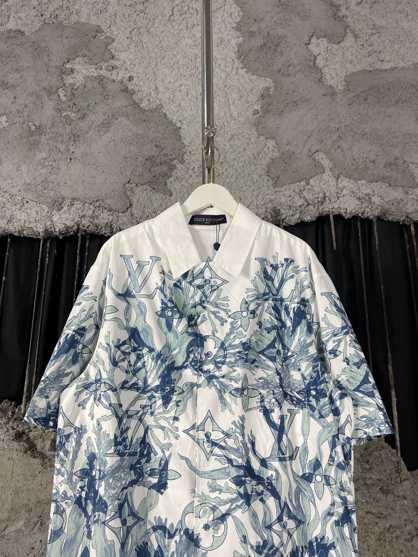 Louis Vuitton LV Short-Sleeve Shirt XS Size US XS / EU 42 / 0 - 3 Thumbnail