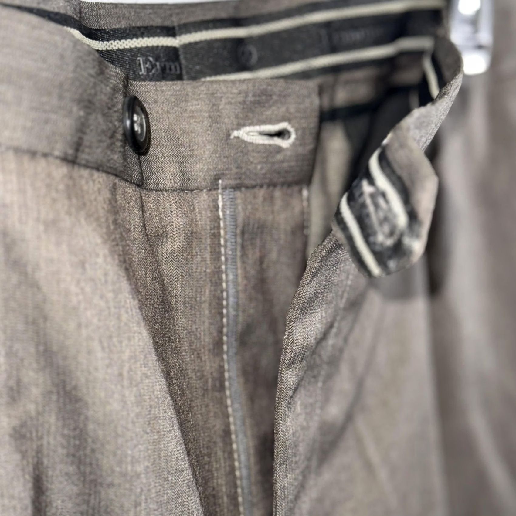 Ermenegildo Zegna Ermenegildo Zegna Dress Pants Mens 40 Wool Brown Gray Pleated Cuffed Made in Italy Mens Pants Wool Pleated Cuffed Business Formal 40s Mens Size US 38 / EU 54 - 4 Thumbnail