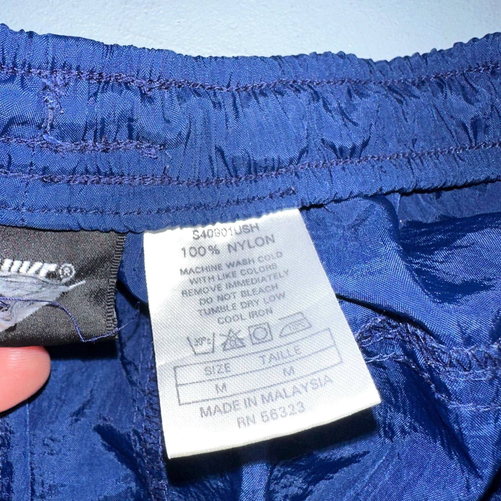Nike VINTAGE Nike VTG 90s Windbreaker Track Pants Ankle Zip Unlined Blue 1990s Essential Size US 31 - 7 Thumbnail