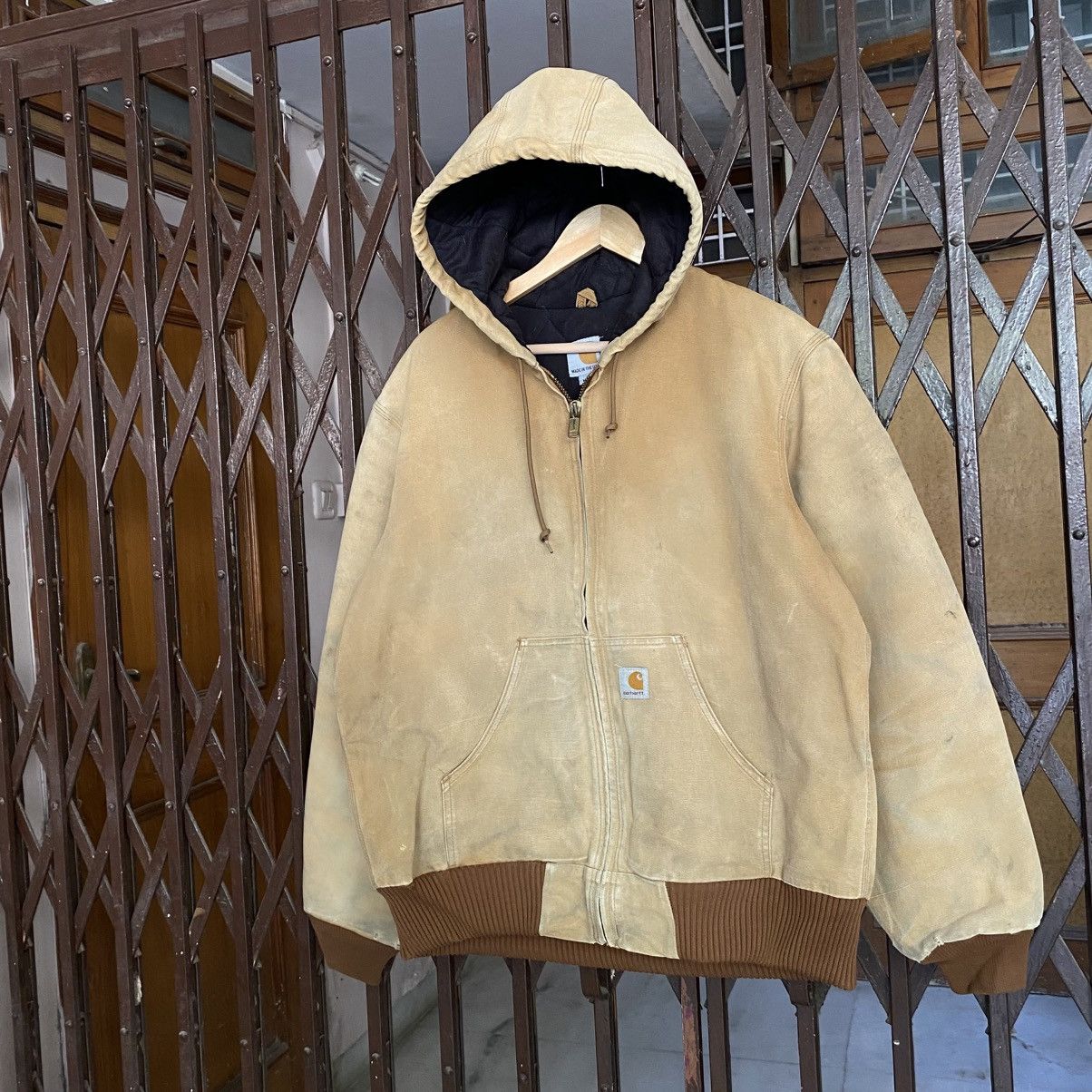 Carhartt Vintage Carhartt Brown Active Jacket J140 BRN Size US M / EU 48-50 / 2 - 2 Thumbnail