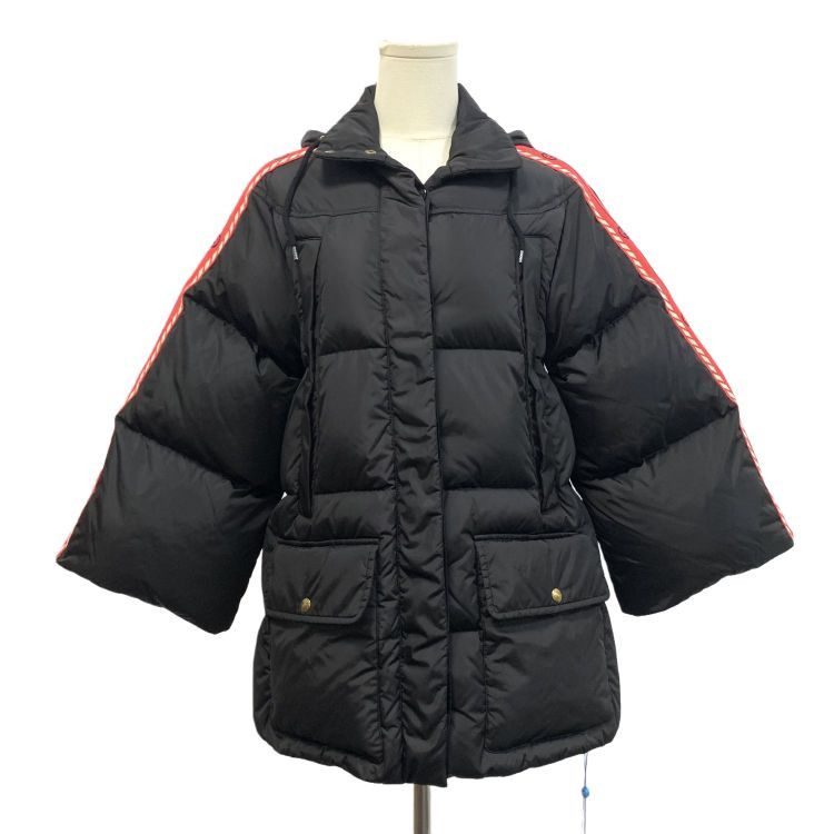 Gucci Gucci Logo Tape Down Jacket Size 38 Size XS / US 0-2 / IT 36-38 - 1 Thumbnail
