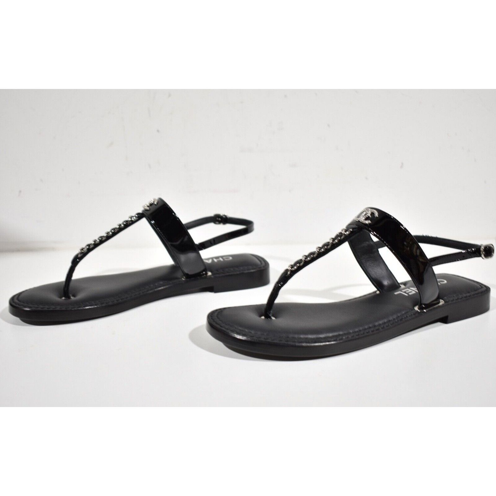 Chanel Chanel 22C Black Patent Silver Chain CC Logo Mule Slide Size US 8.5 / IT 38.5 - 10 Thumbnail
