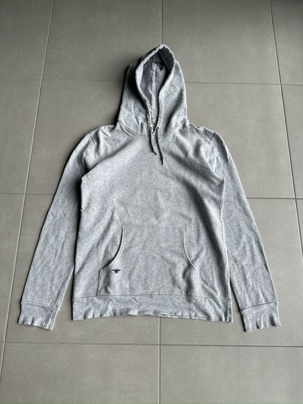Dior × Hedi Slimane Dior Homme AW07 “Navigate” bee motif hoodie
