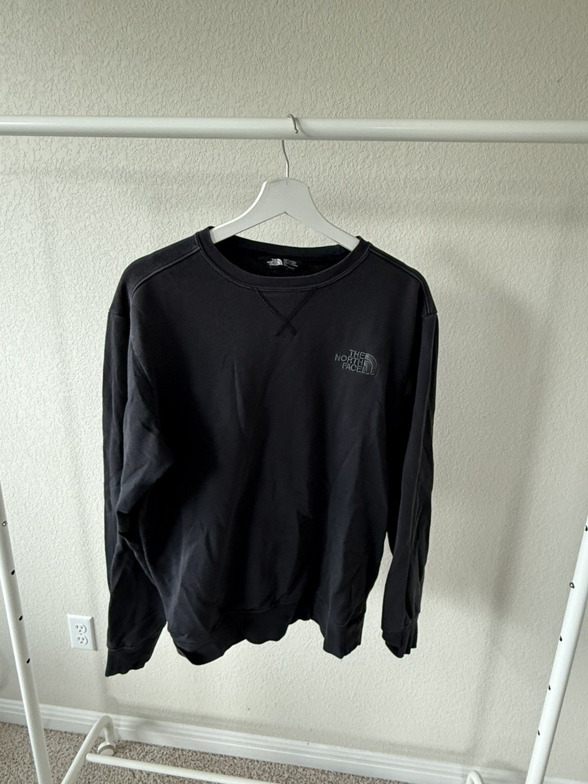 The North Face Embroidered Logo Sweatshirt Size US S / EU 44-46 / 1 - 1 Thumbnail