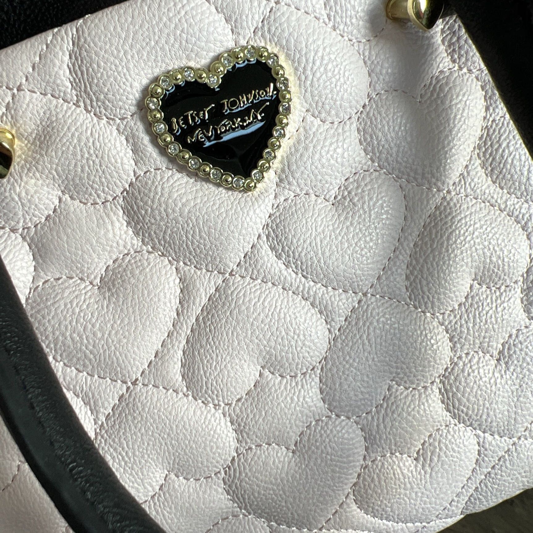 Betsey Johnson Betsey Johnson Crossbody Bag Large Pink Quilted Hearts Women's Size ONE SIZE - 6 Thumbnail