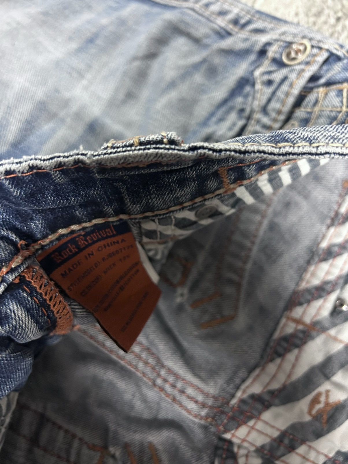 Rock Revival Rock Revival vintage blue jeans Y2K flared Size US 29 - 11 Thumbnail