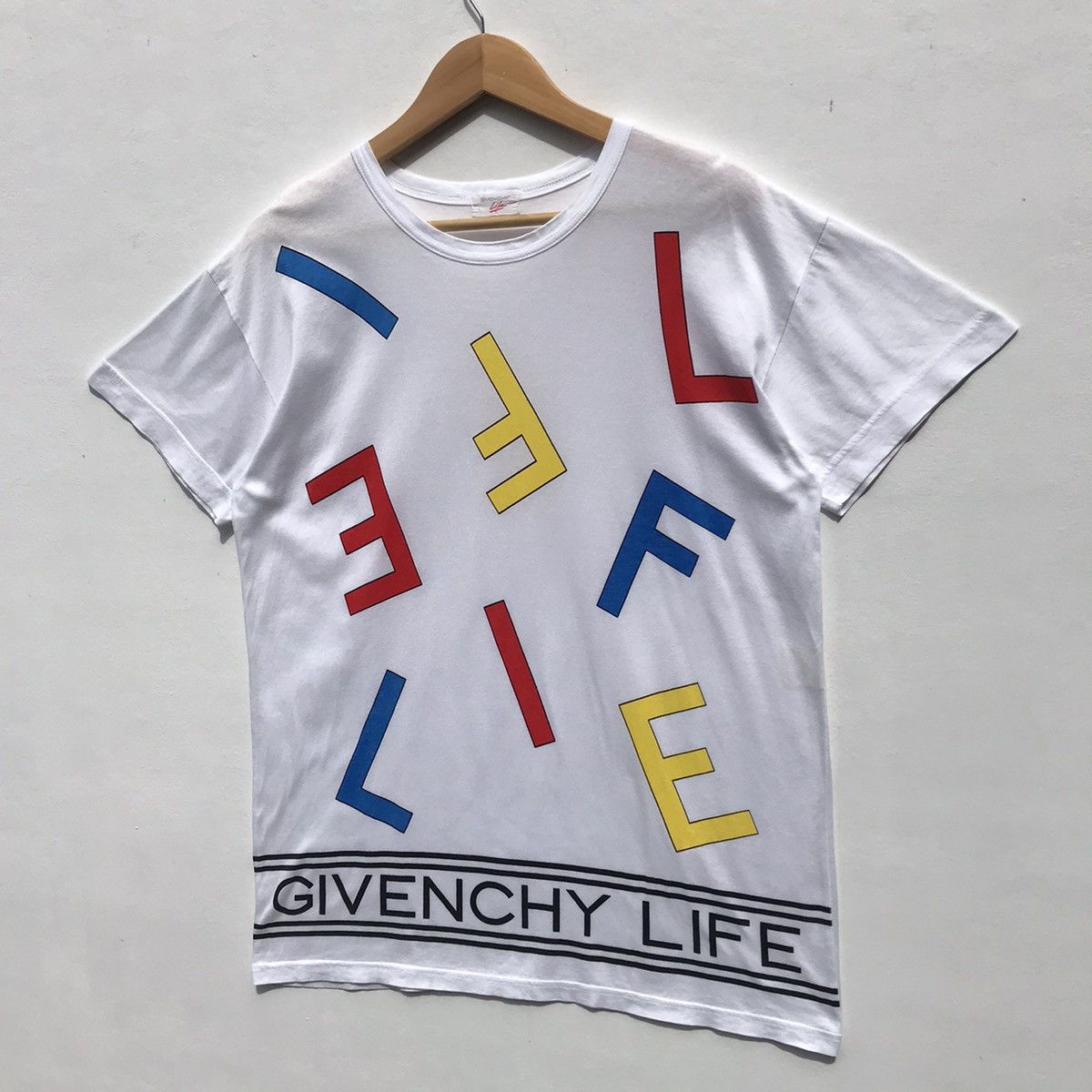 Vintage Vintage Givenchy Life Shirt Givenchy Luxury Spellout Size M / US 6-8 / IT 42-44 - 3 Thumbnail