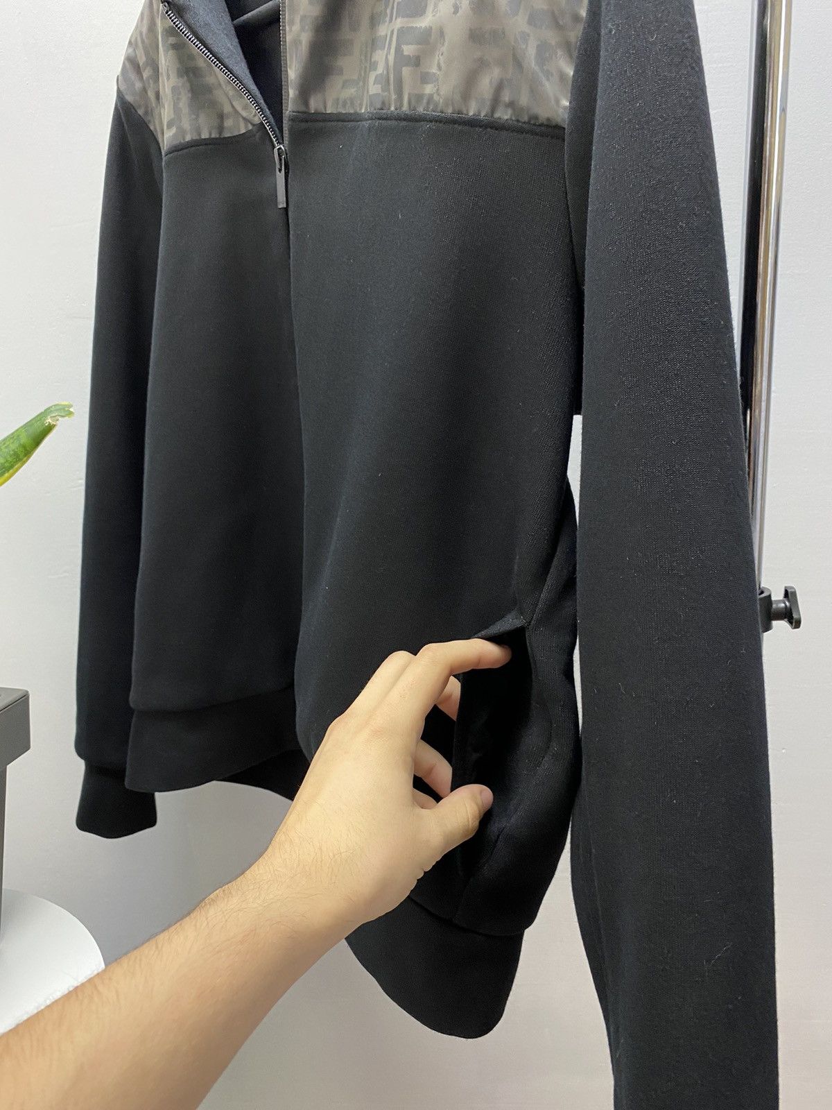 Fendi Fendi Monogram Hoodie Men’s M Black Hood Logo Hype Styled Size US M / EU 48-50 / 2 - 17 Thumbnail