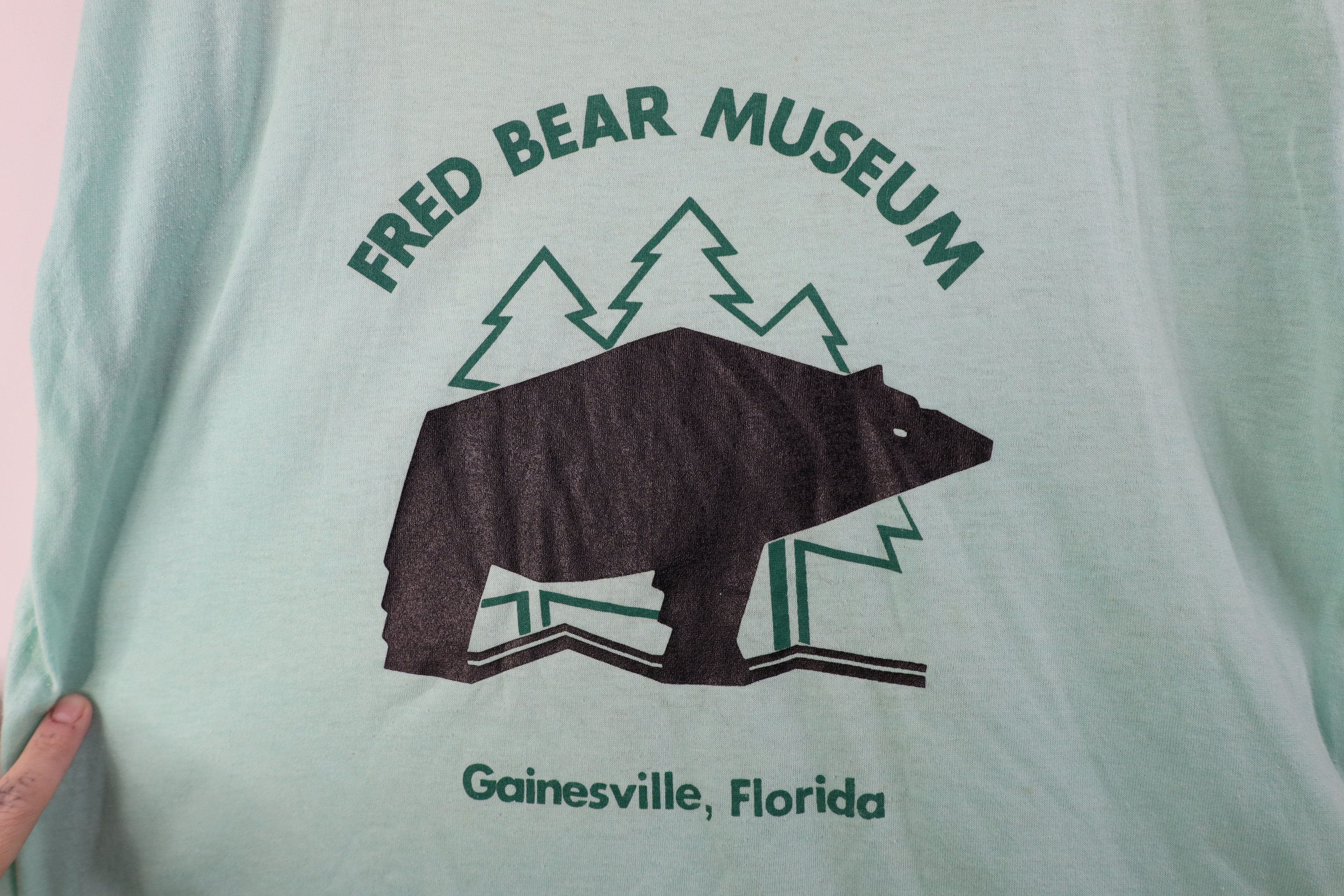 Vintage Vintage 80s Bear Museum Hunting Short Sleeve T-Shirt USAt Size US XL / EU 56 / 4 - 4 Thumbnail