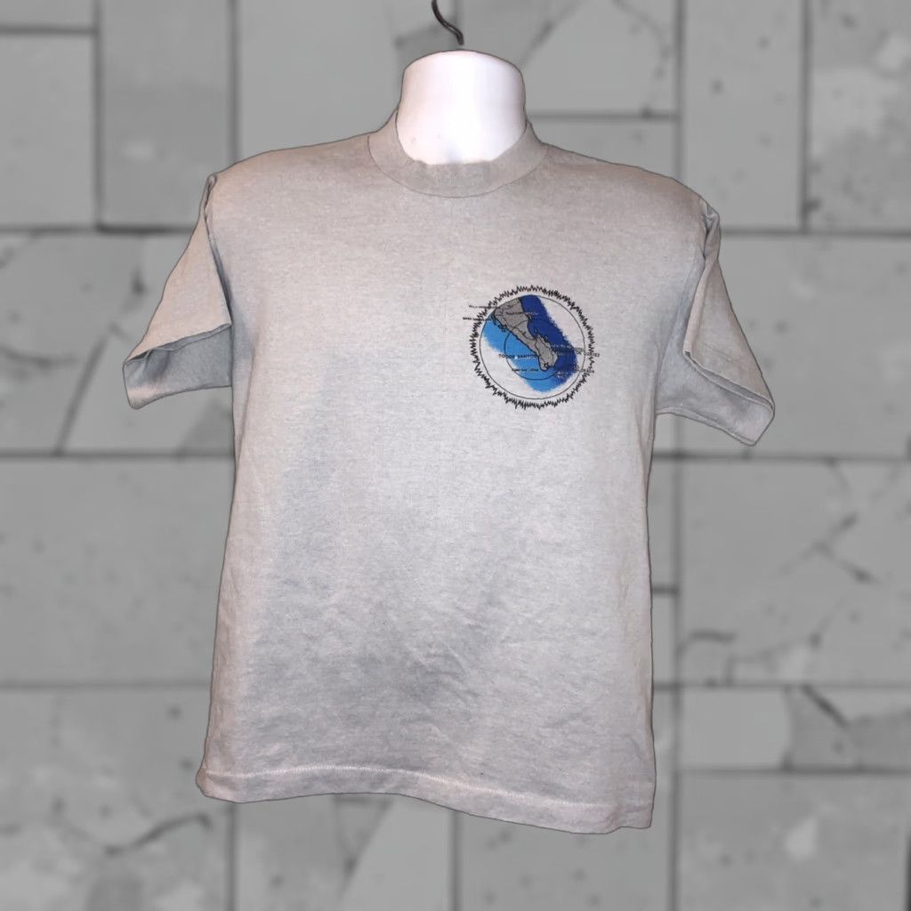 Vintage VTG 1991 Hef-T Tee Jays Graphic Island Shirt Mens M USA Shirt Mens M Gray USA Island Tee Jays Graphic VTG 1991 USA Shirt Mens M Size US M / EU 48-50 / 2 - 1 Thumbnail