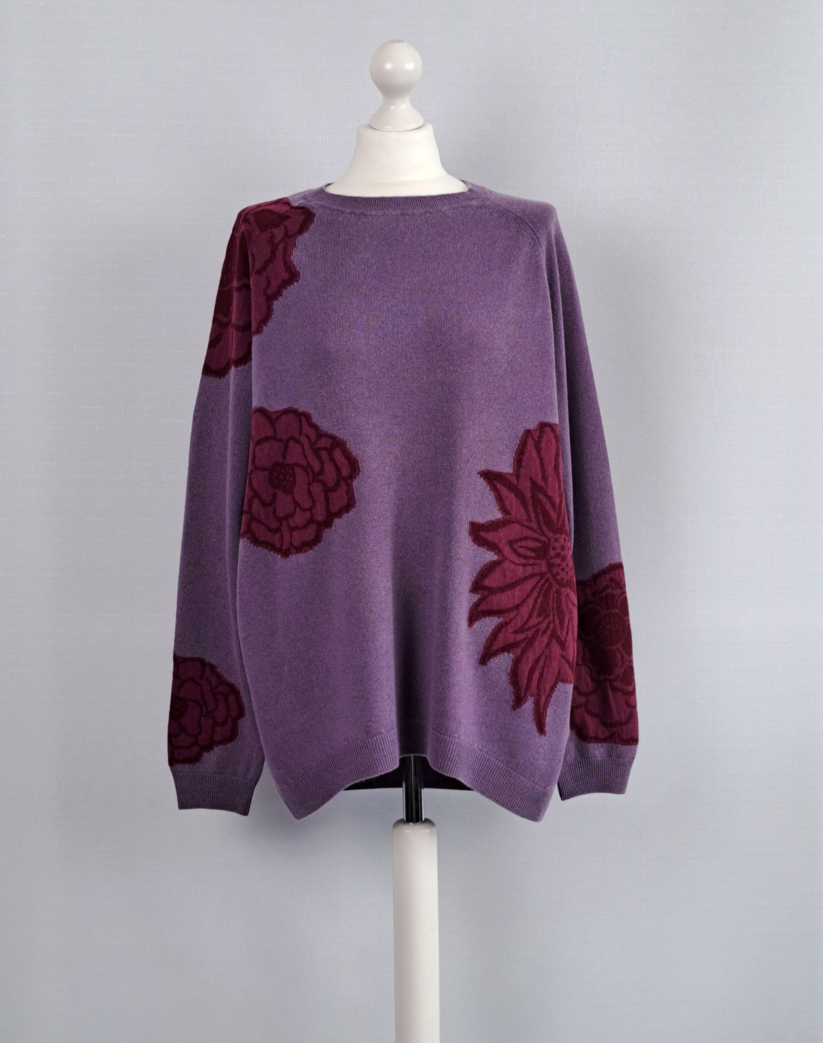 Etro ETRO long wool sweater with flowers. Size 42 Size XL / US 12-14 / IT 48-50 - 1 Thumbnail