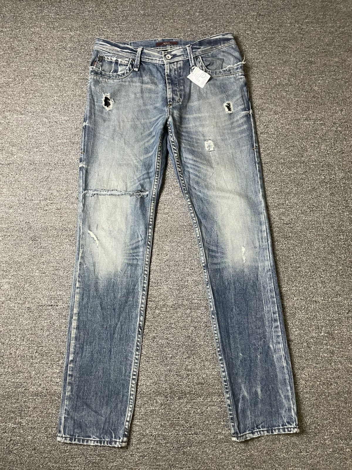 SISLEY Brand Slim Fit Distressed Denim Ripped Jeans (117)