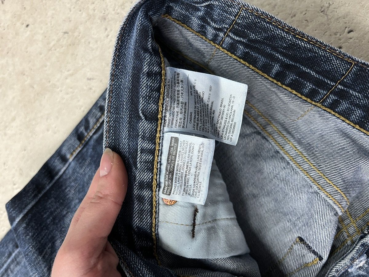 Levi's Vintage Levis 90s distressed denim jeans 501 retro style Size US 33 - 5 Thumbnail