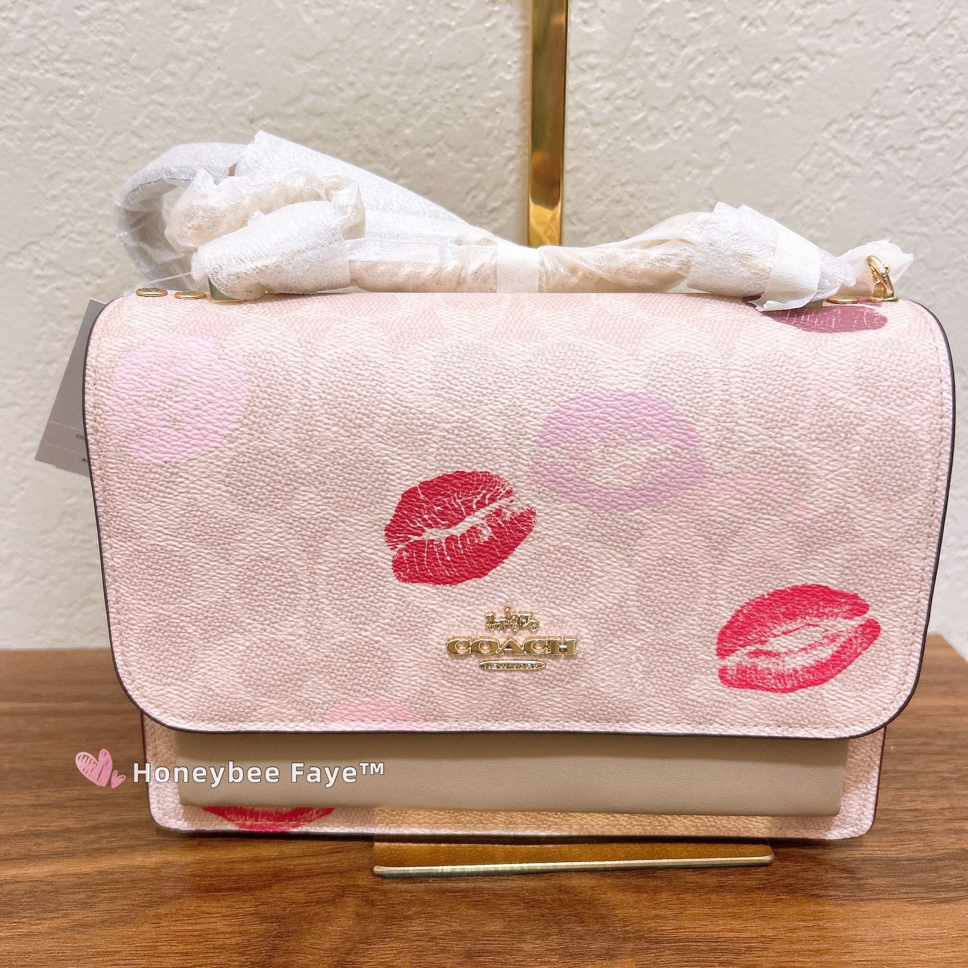Coach Klare Crossbody Bag Signature Canvas With Lips Print CZ947 Size ONE SIZE - 1 Thumbnail