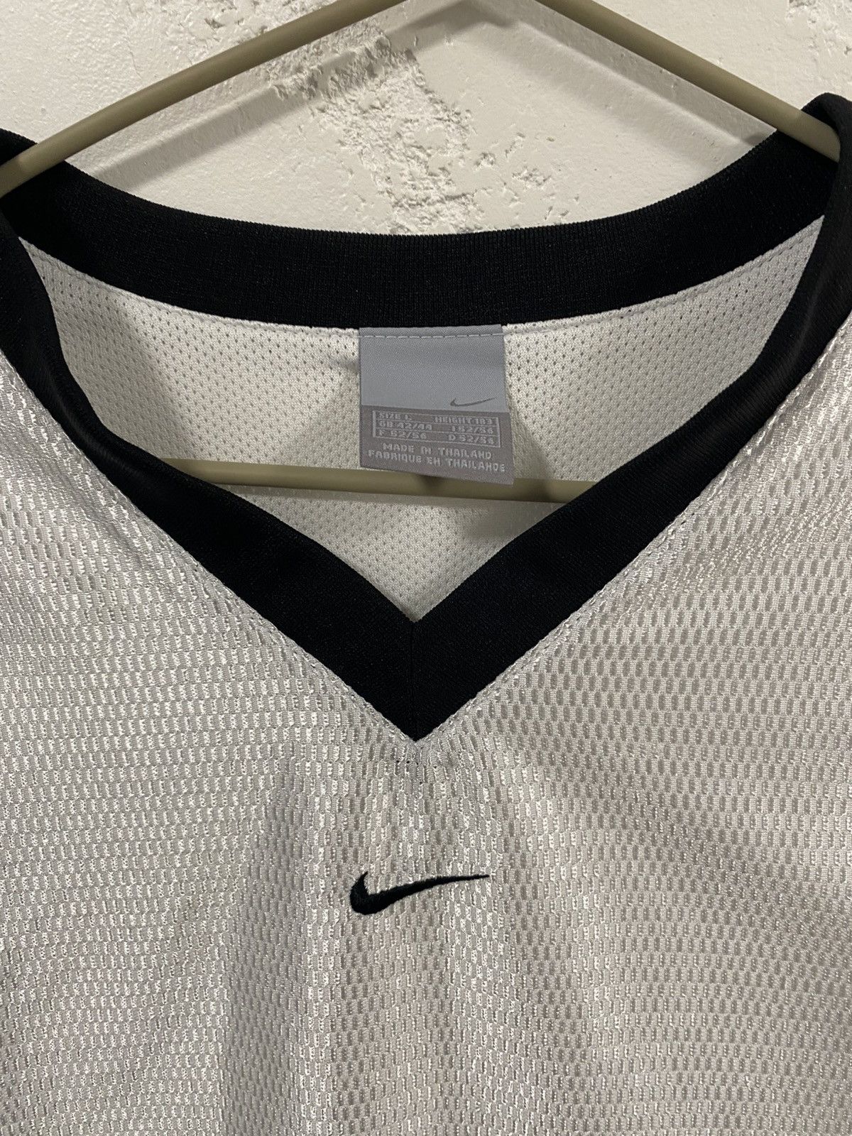 Nike Nike Centr Swoosh Battlegrounds Basketball Jersey Size: L Size US L / EU 52-54 / 3 - 2 Thumbnail