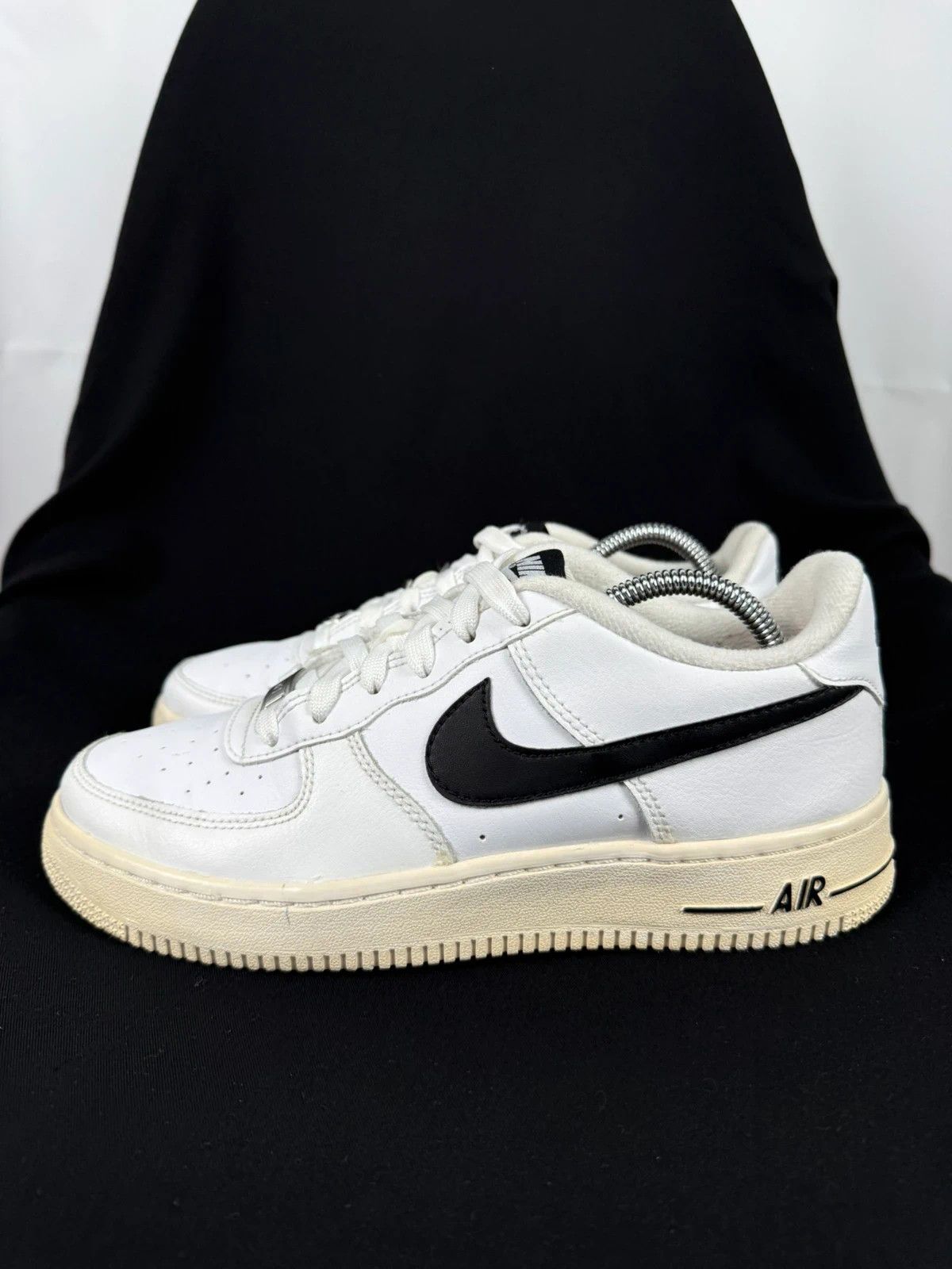 Nike Nike Air Force 1 Trainers size 37.5 Size US 7 / IT 37 - 3 Thumbnail