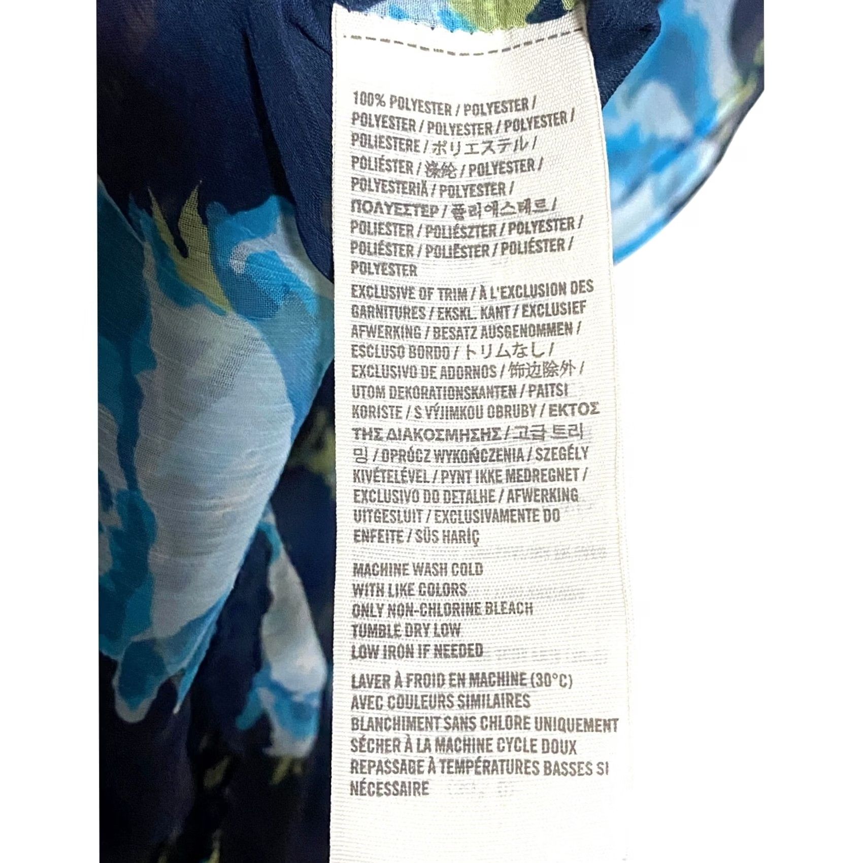Abercrombie & Fitch Abercrombie Floral Sheer Blouse S Women Blouse Boho Chic Ruffles Y2K Bohemian Coquette 90s Spring Summer Fall Winter, Floral, Blue, XS? Size S / US 4 / IT 40 - 8 Thumbnail