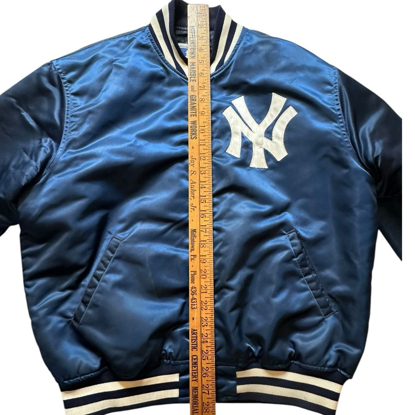 Starter VINTAGE 80s New York Yankees STARTER Satin Jacket XL Bomber Size US XL / EU 56 / 4 - 7 Thumbnail