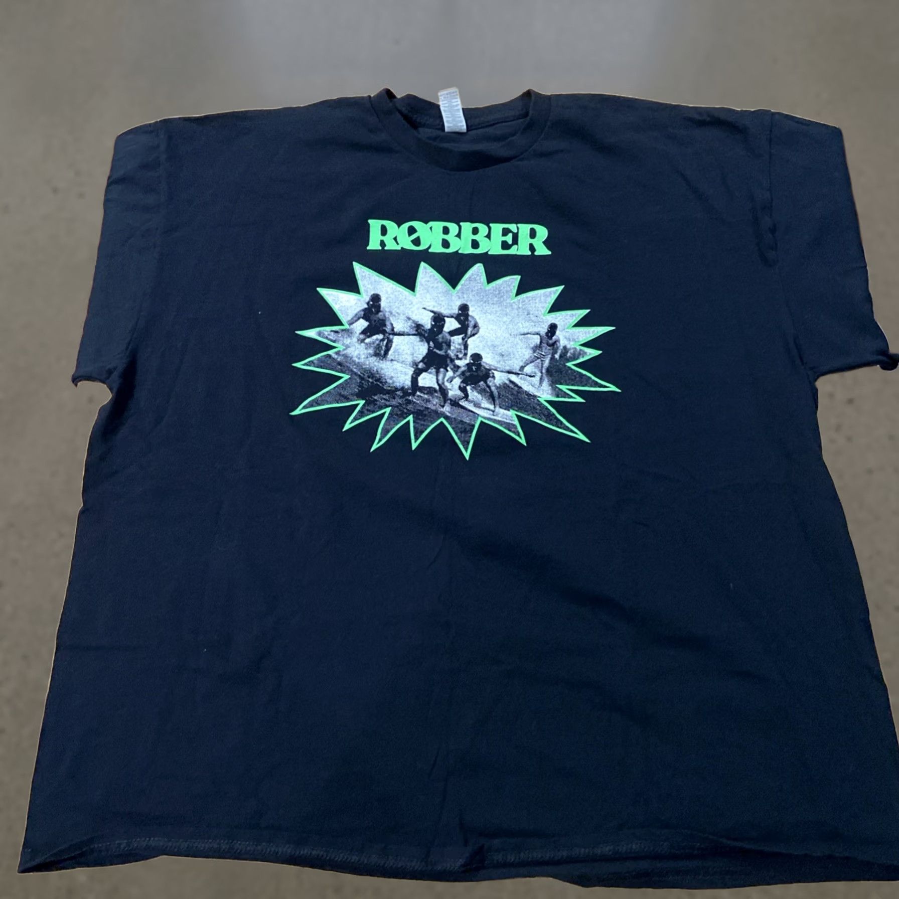 Vintage Crowder Robber 2XL T-Shirt Band Shirt Short Sleeve Crew Neck Black Cotton Men Vintage No Size US XXL / EU 58 / 5 - 1 Thumbnail