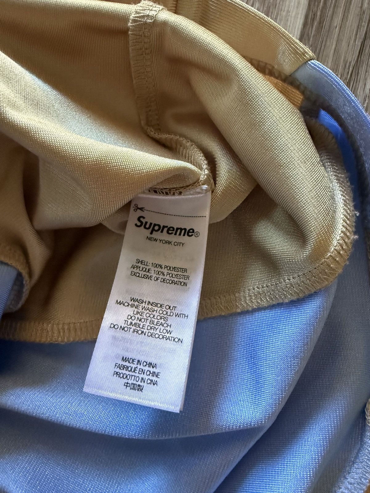Supreme Supreme Stars Jersey Gold size Medium Size US M / EU 48-50 / 2 - 6 Thumbnail