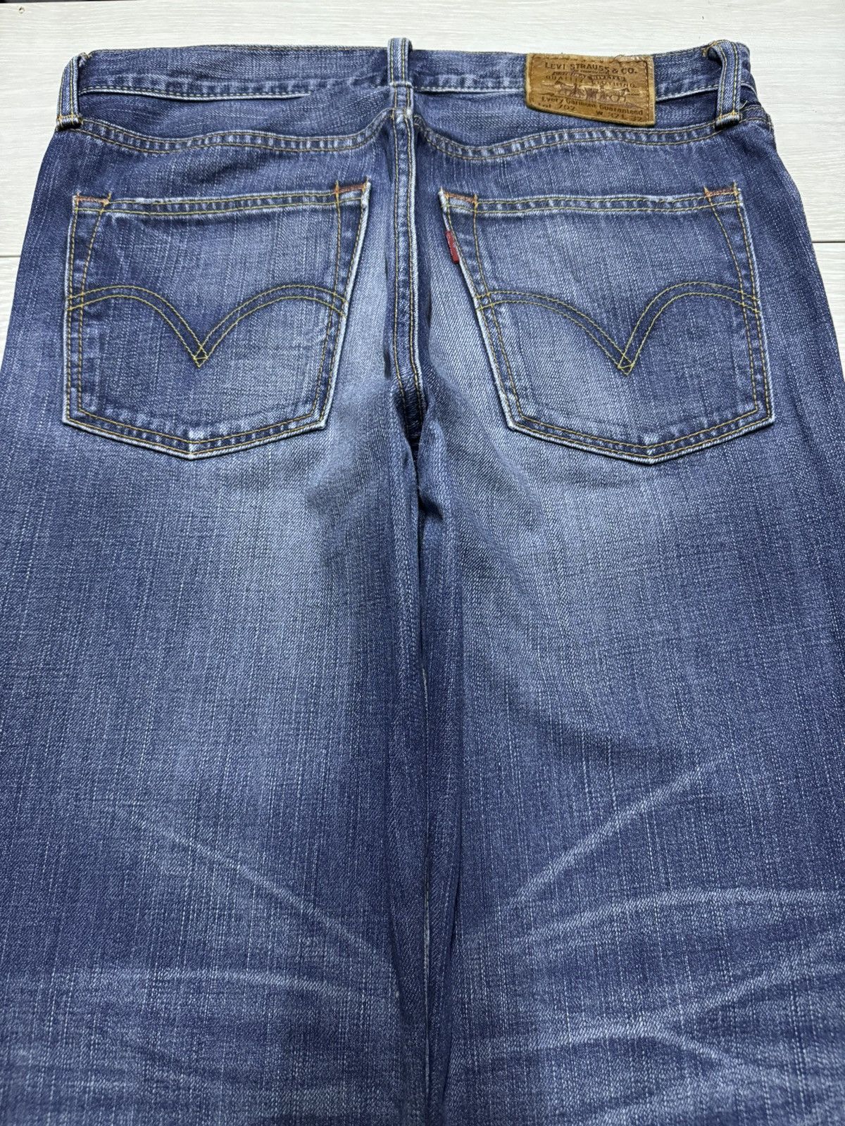 Levi's Vintage Levis 702 90s Faded Wash Distressed Straight Jeans Size US 32 / EU 48 - 4 Thumbnail