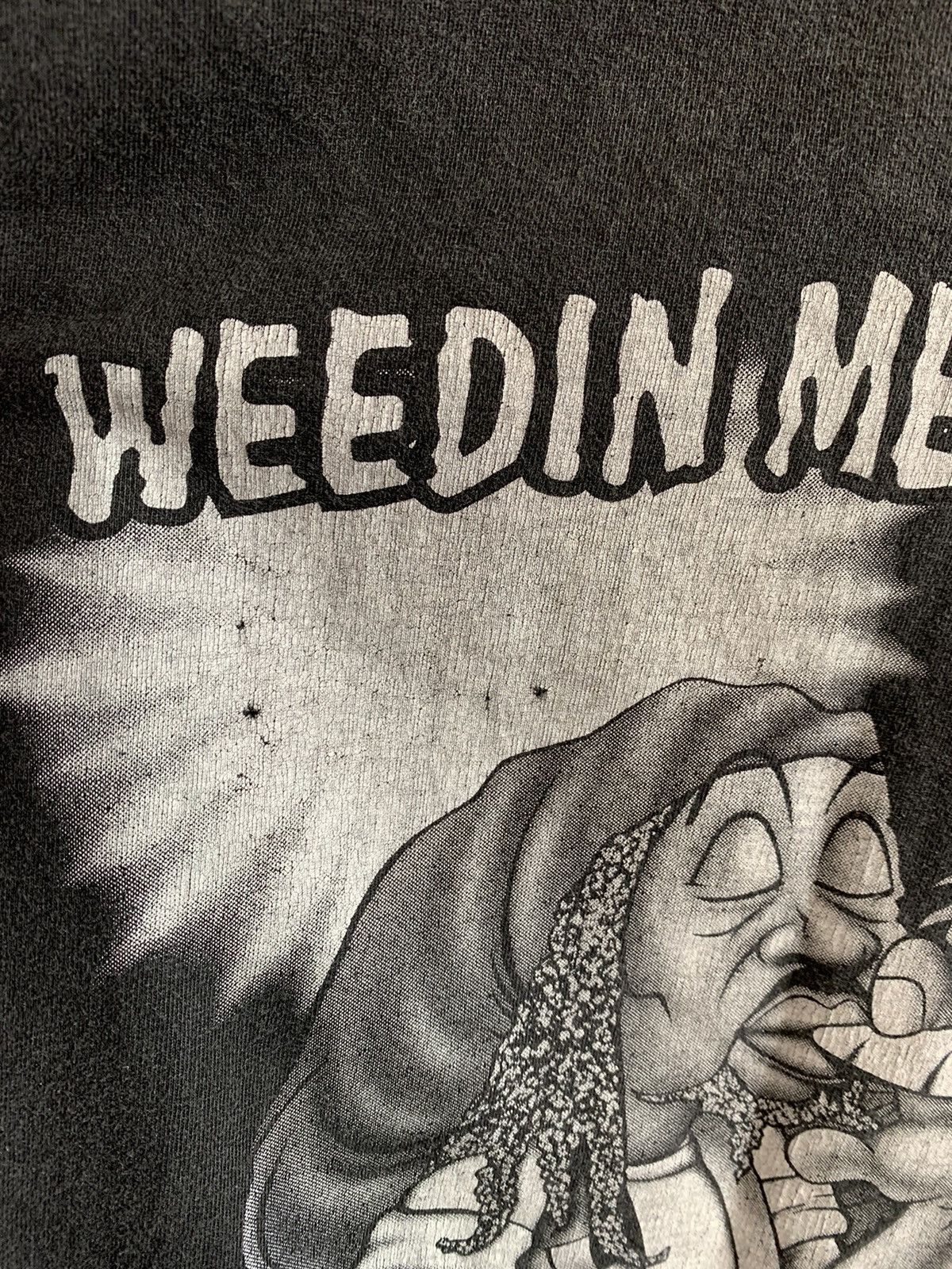 Band Tees × Vintage Vintage 90s Weedin Me Garden Marijuana smoke blunt tee Size US L / EU 52-54 / 3 - 6 Thumbnail
