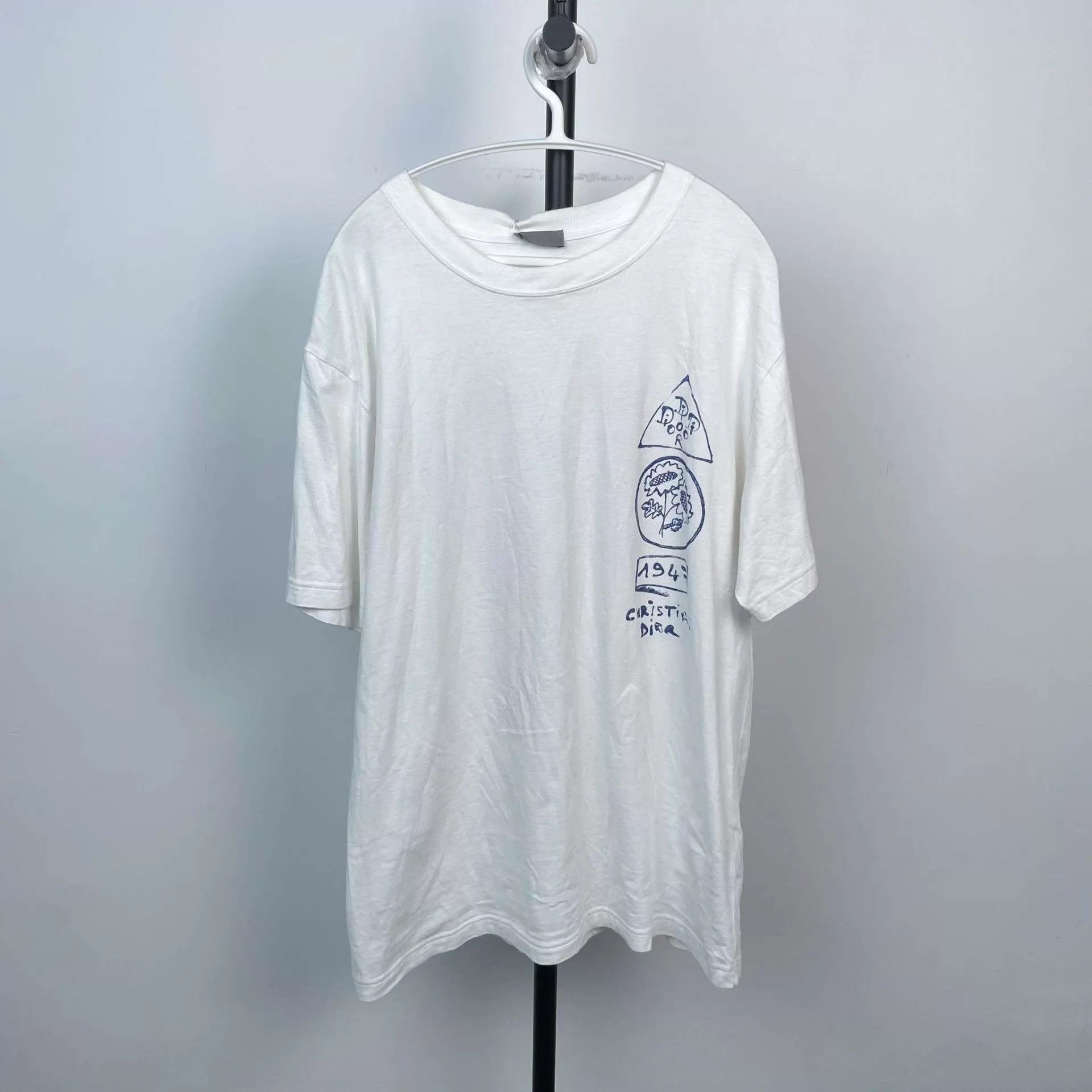White Short-Sleeve Graphic T-Shirt