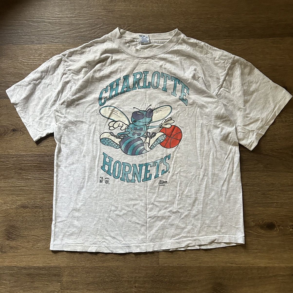 Vintage Vintage Charolette Hornets Tee Size US XL / EU 56 / 4 - 1 Thumbnail
