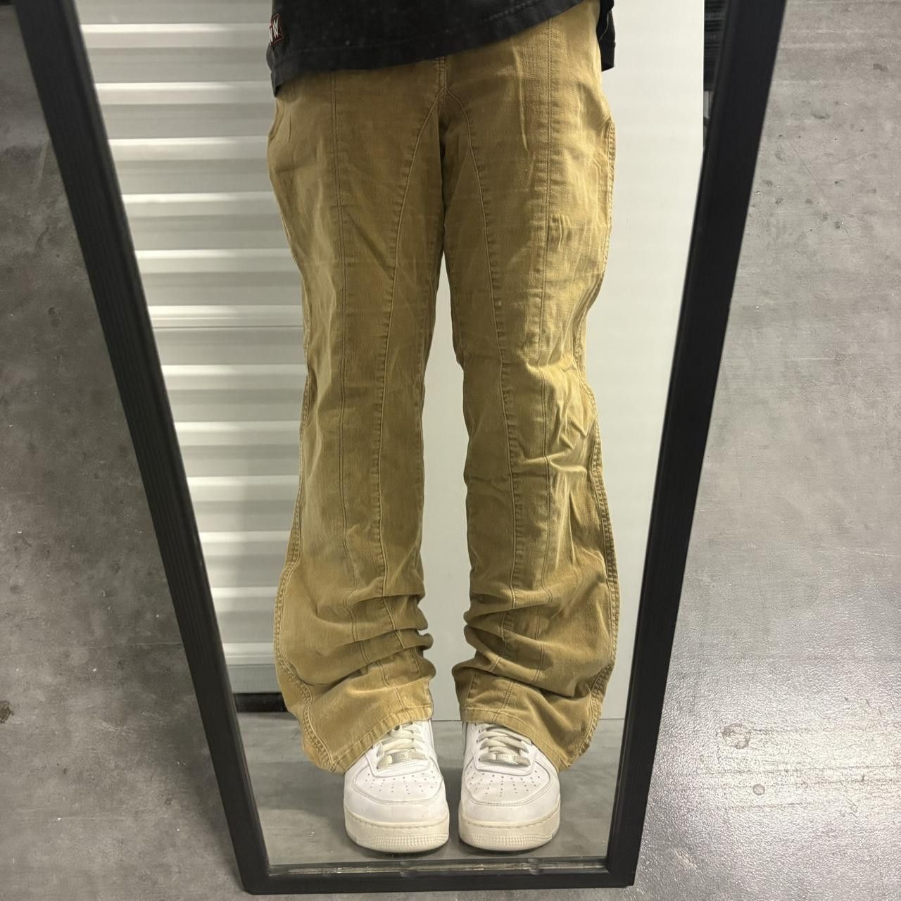 Vintage Crazy Vintage Y2K/2000s Baggy Tan Casual Skater Style Khaki Pants! Size US 34 / EU 50 - 1 Thumbnail
