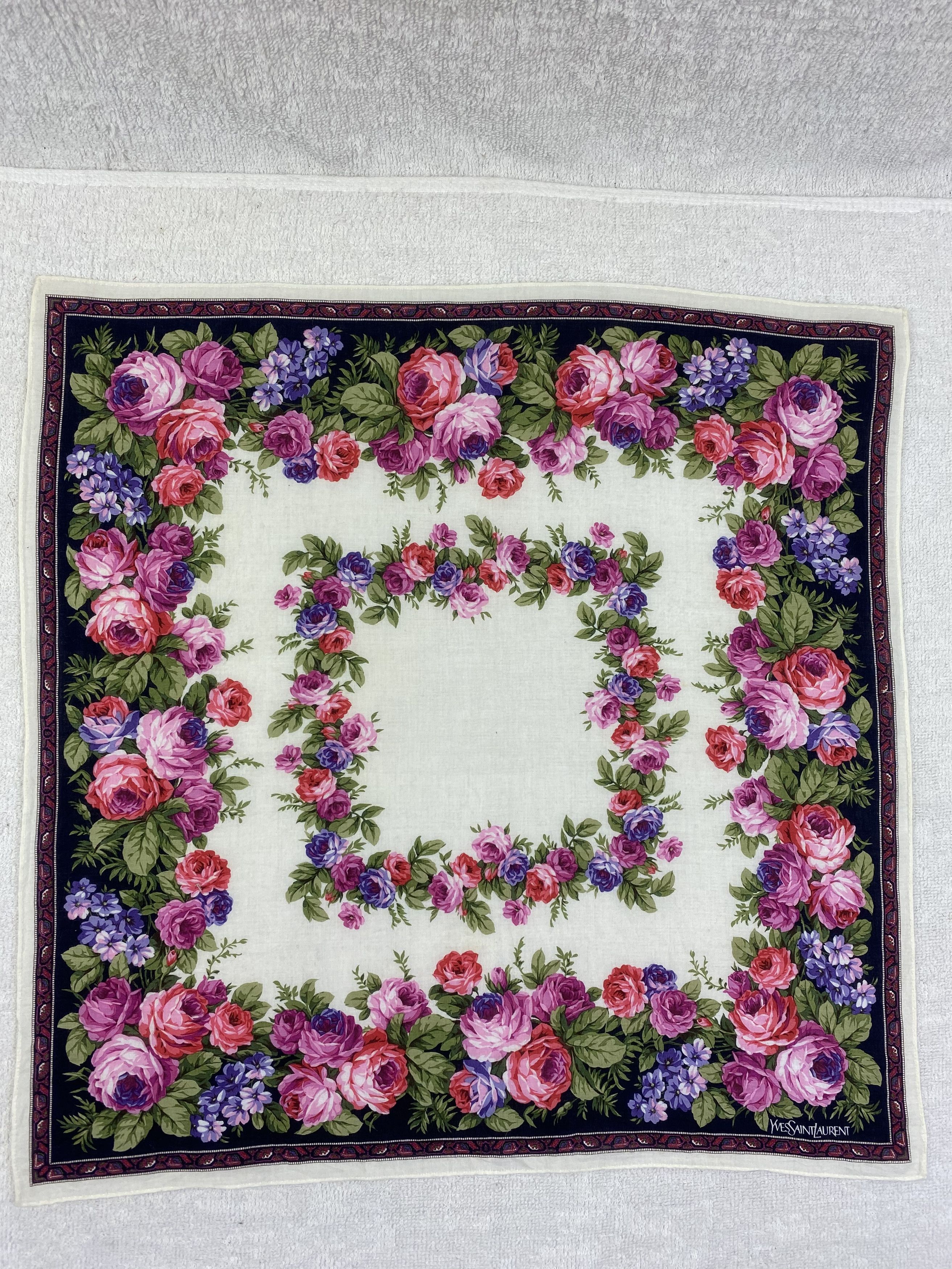 Yves Saint Laurent Yves Saint Laurent Handkerchief / Bandana / Neckerchief Size ONE SIZE - 3 Thumbnail