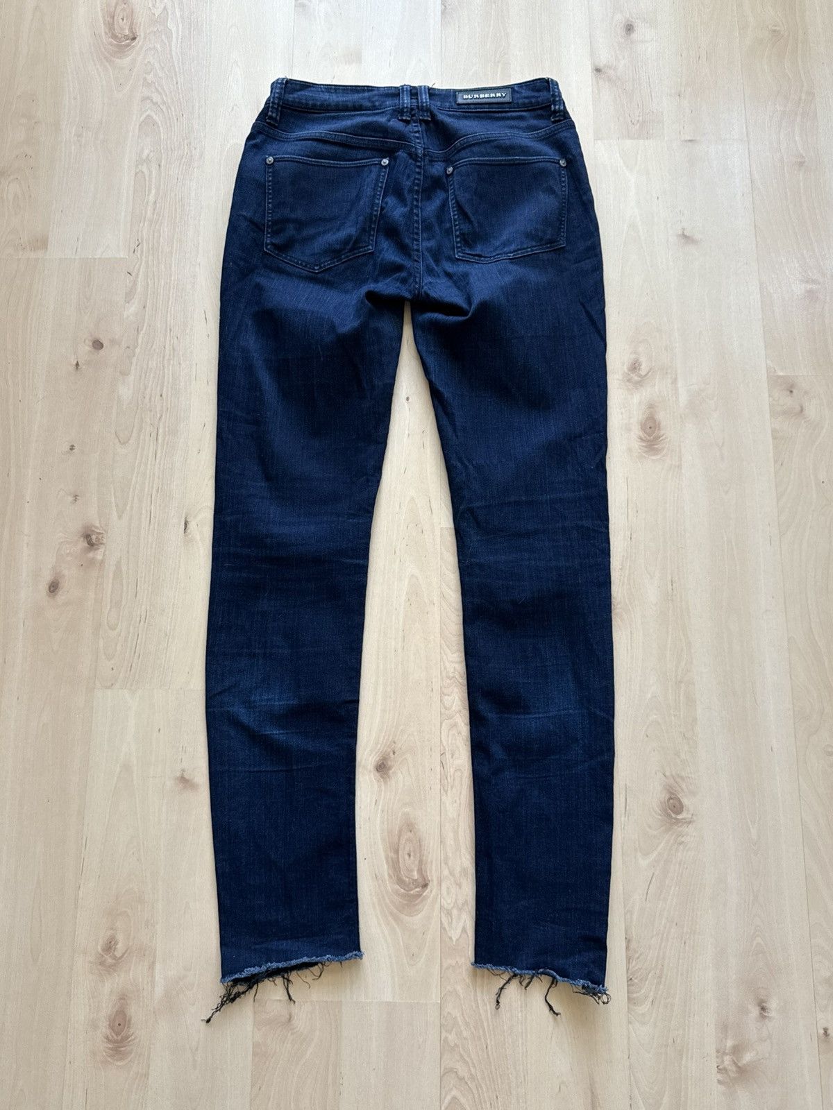 Burberry Burberry london skinny cropped denim jeans Size US 29 - 2 Thumbnail