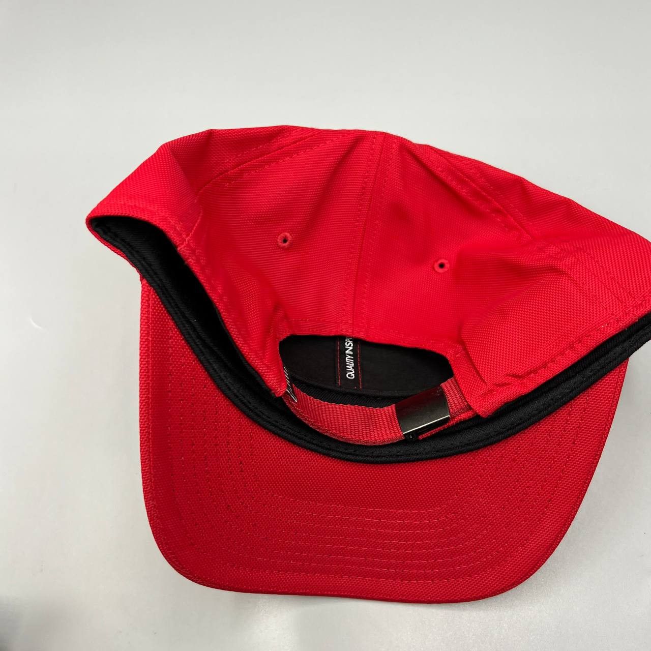 Jordan Brand Air Jordan Hat Men Red Metal Logo Jumpman Strap Back Cap Size ONE SIZE - 6 Thumbnail