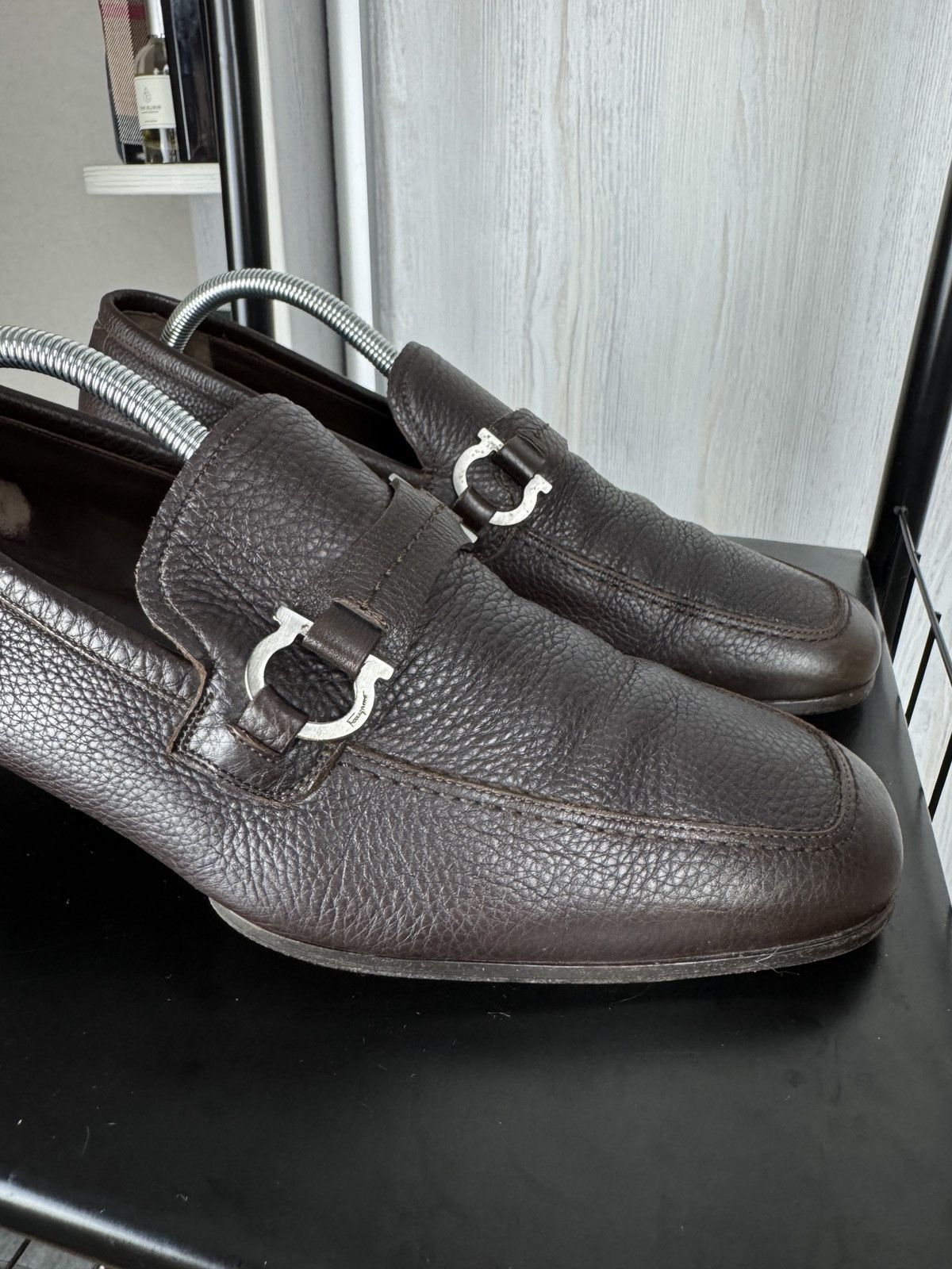 Salvatore Ferragamo SALVATORE FERRAGAMO MENS SIGNATURE LEATHER TAN LOAFERS Size US 11 / EU 44 - 3 Thumbnail