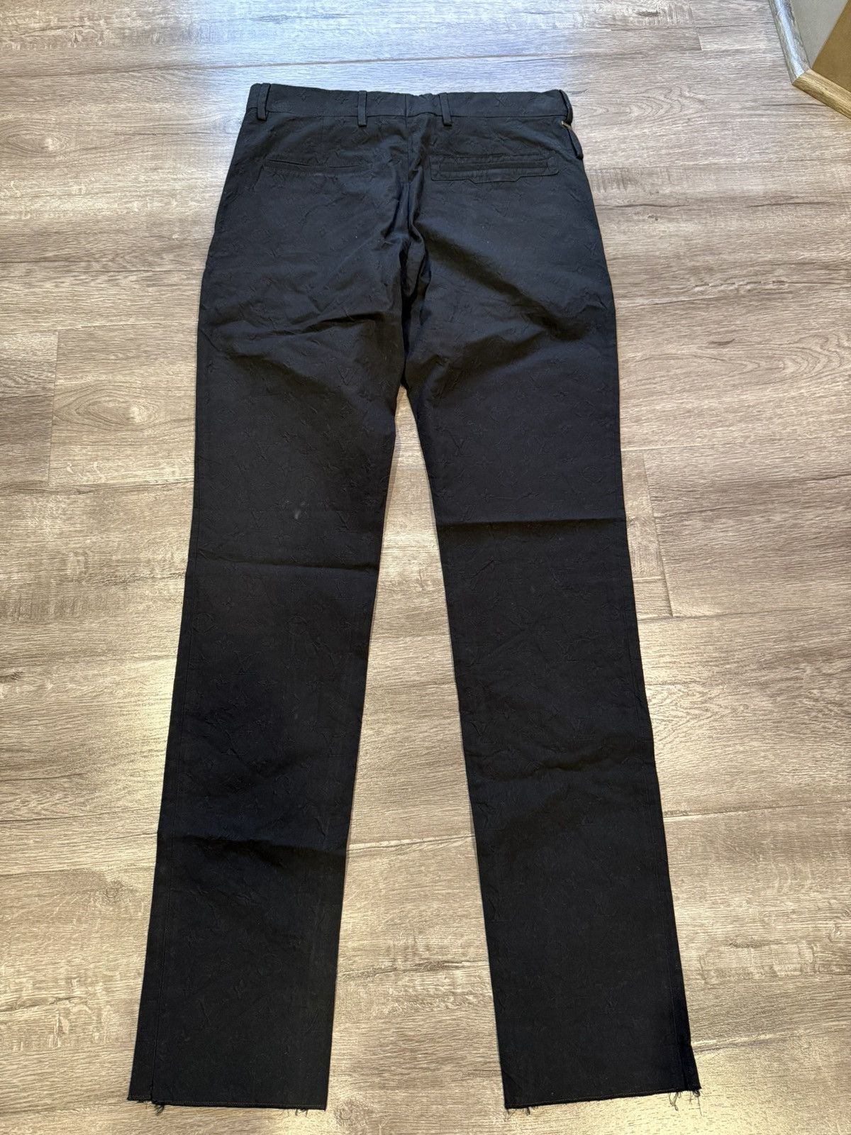 Louis Vuitton Louis Vuitton Black Monogram Pants Size US 30 / EU 46 - 2 Thumbnail
