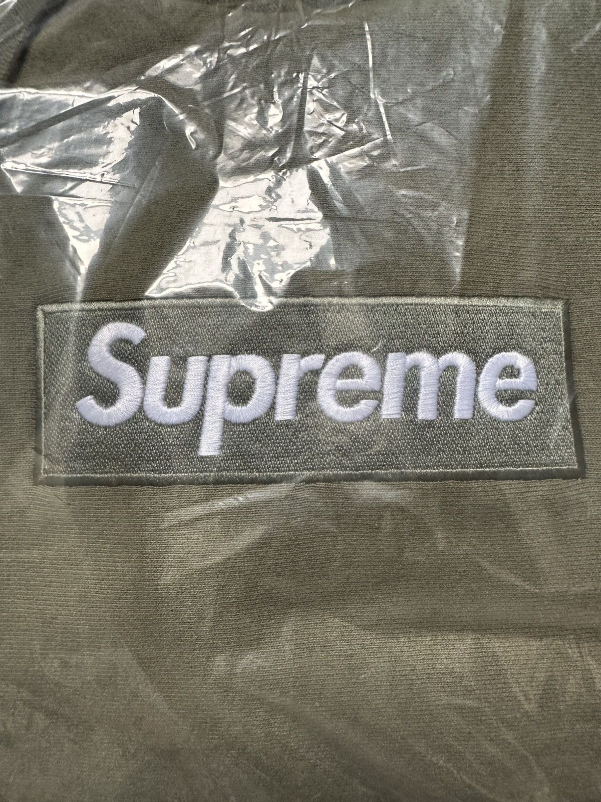 Supreme SUPREME FW25 BOX LOGO HOODED SWEATSHIRT LT OLIVE S BRAND NEW Size US S / EU 44-46 / 1 - 2 Thumbnail