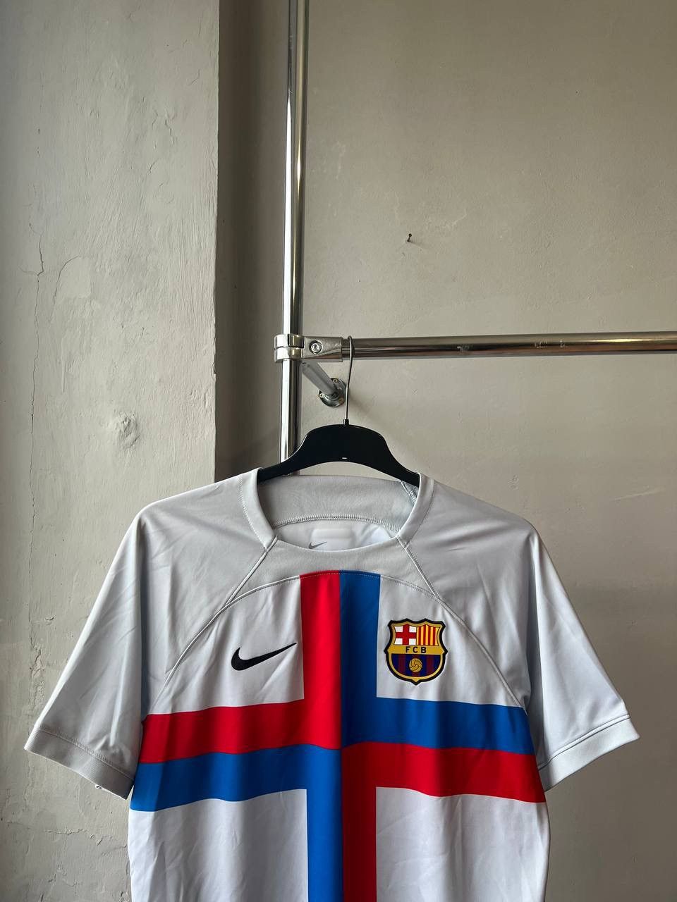 Nike NEW 2022/23 BARCELONA FC THIRD SOCCER JERSEY SHIRT SIZE L Size US L / EU 52-54 / 3 - 5 Thumbnail