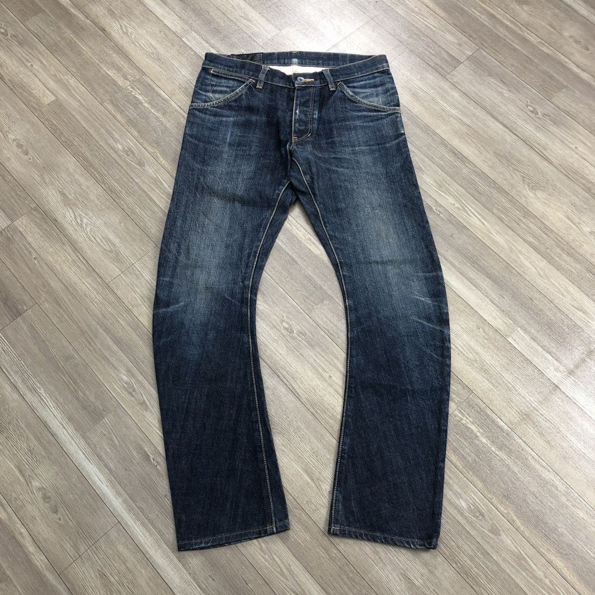 Kazuyuki Kumagai Attachment Kazuyuki Kumagai Attachment J