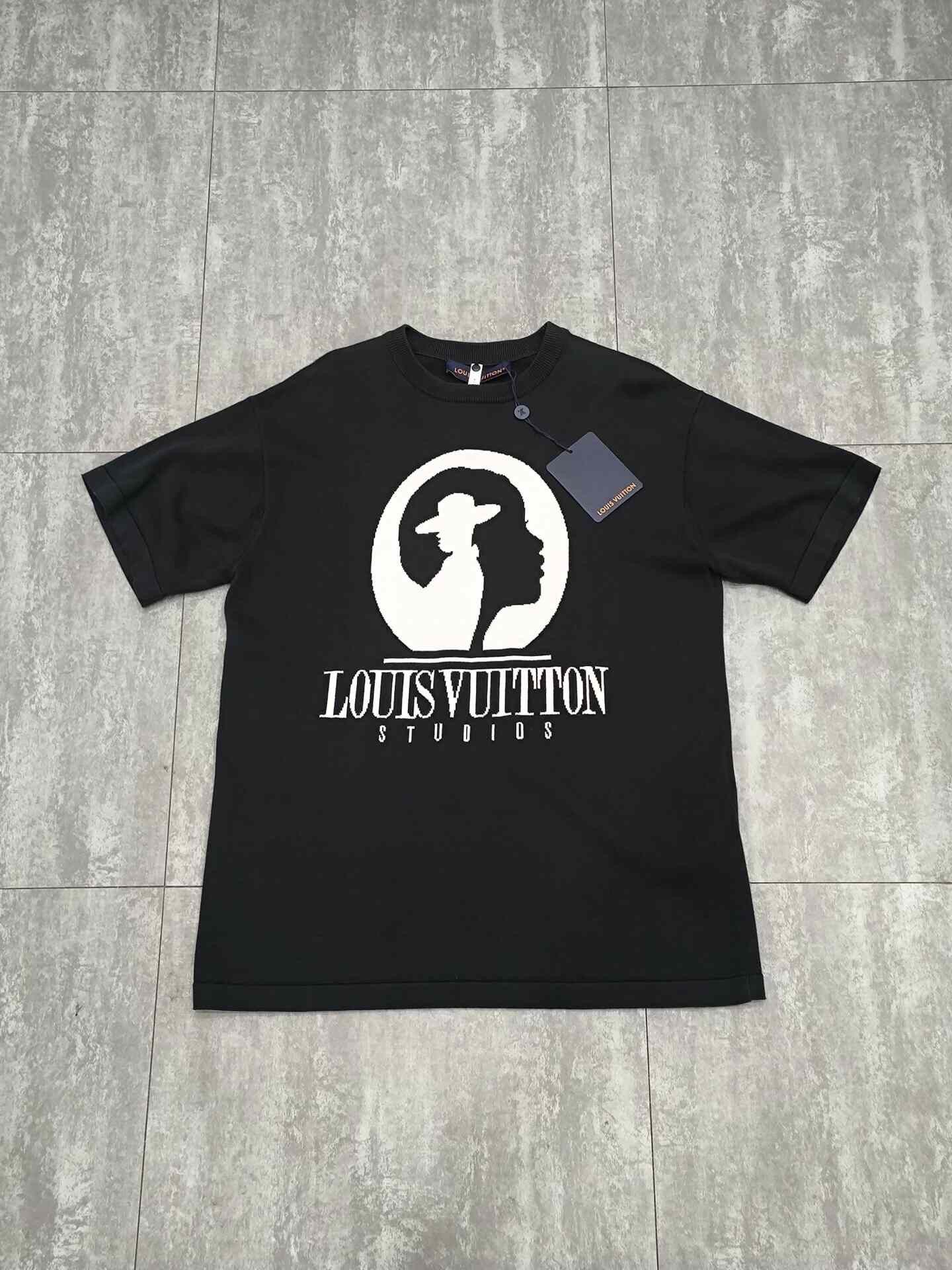 Louis Vuitton Louis Vuitton Knit Printed Black T-Shirt s Men Size US S / EU 44-46 / 1 - 1 Thumbnail