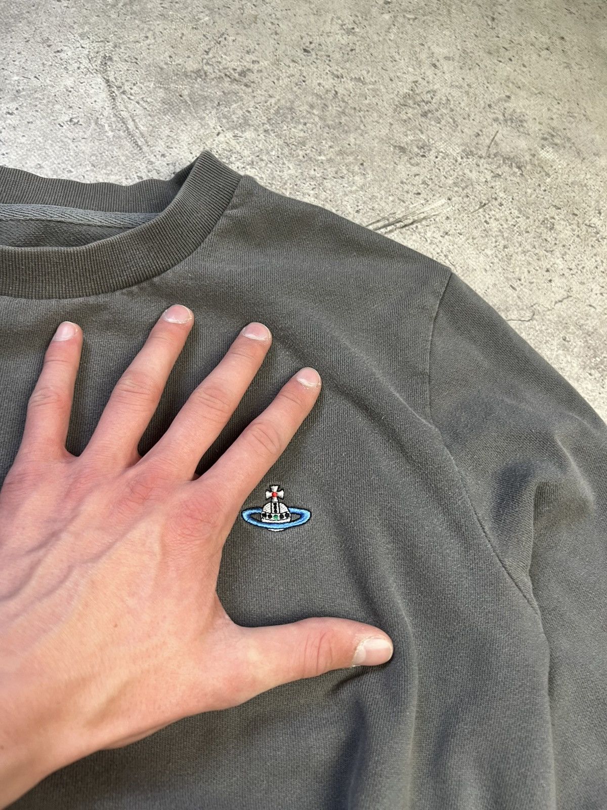 Vivienne Westwood Vintage Vivienne Westwood Sweatshirt Orb Logo Basic Pullover Size US M / EU 48-50 / 2 - 10 Thumbnail
