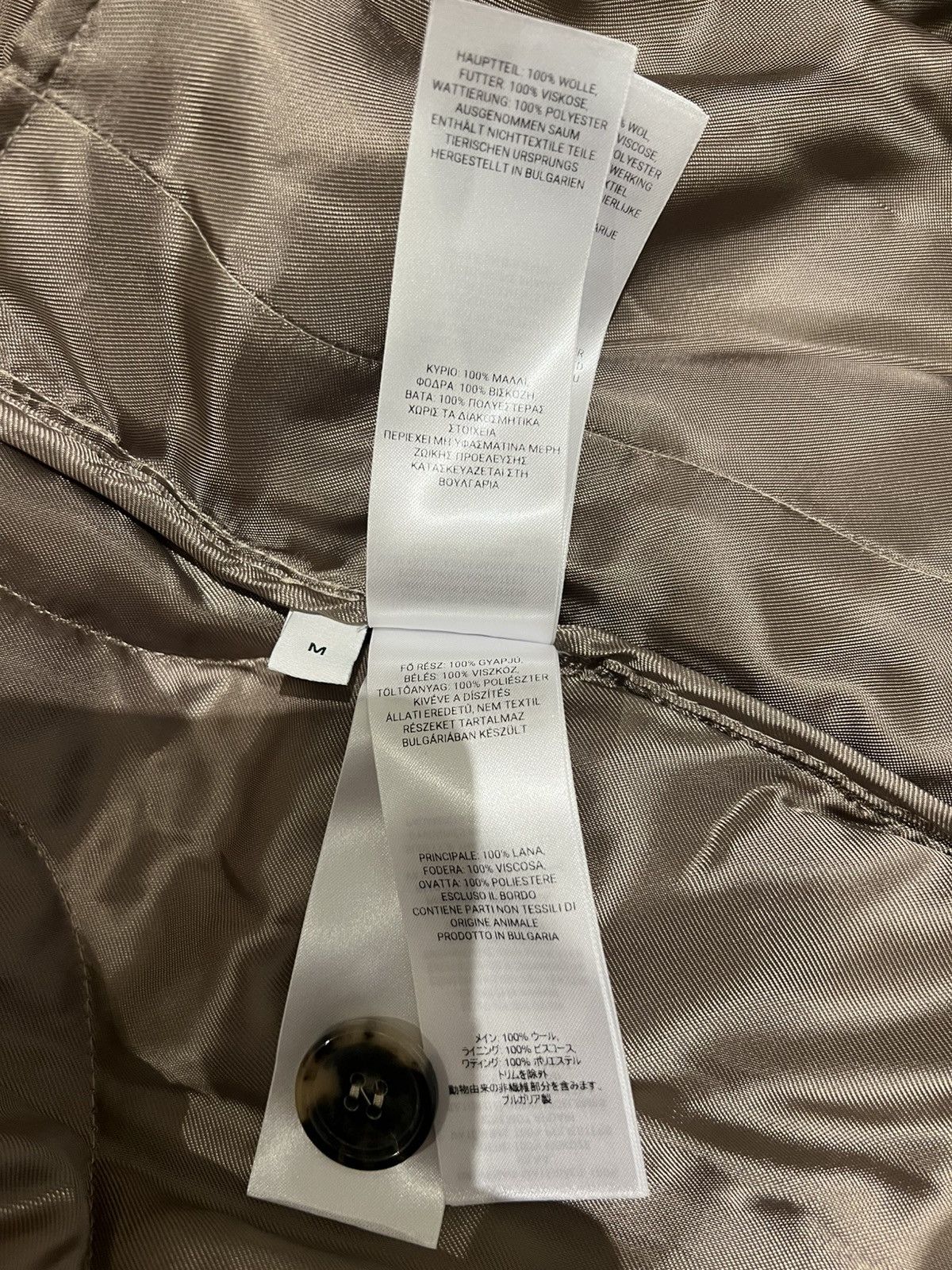 JW Anderson JW Anderson quilted button coat Beige Size M medium Wool Size US M / EU 48-50 / 2 - 17 Thumbnail