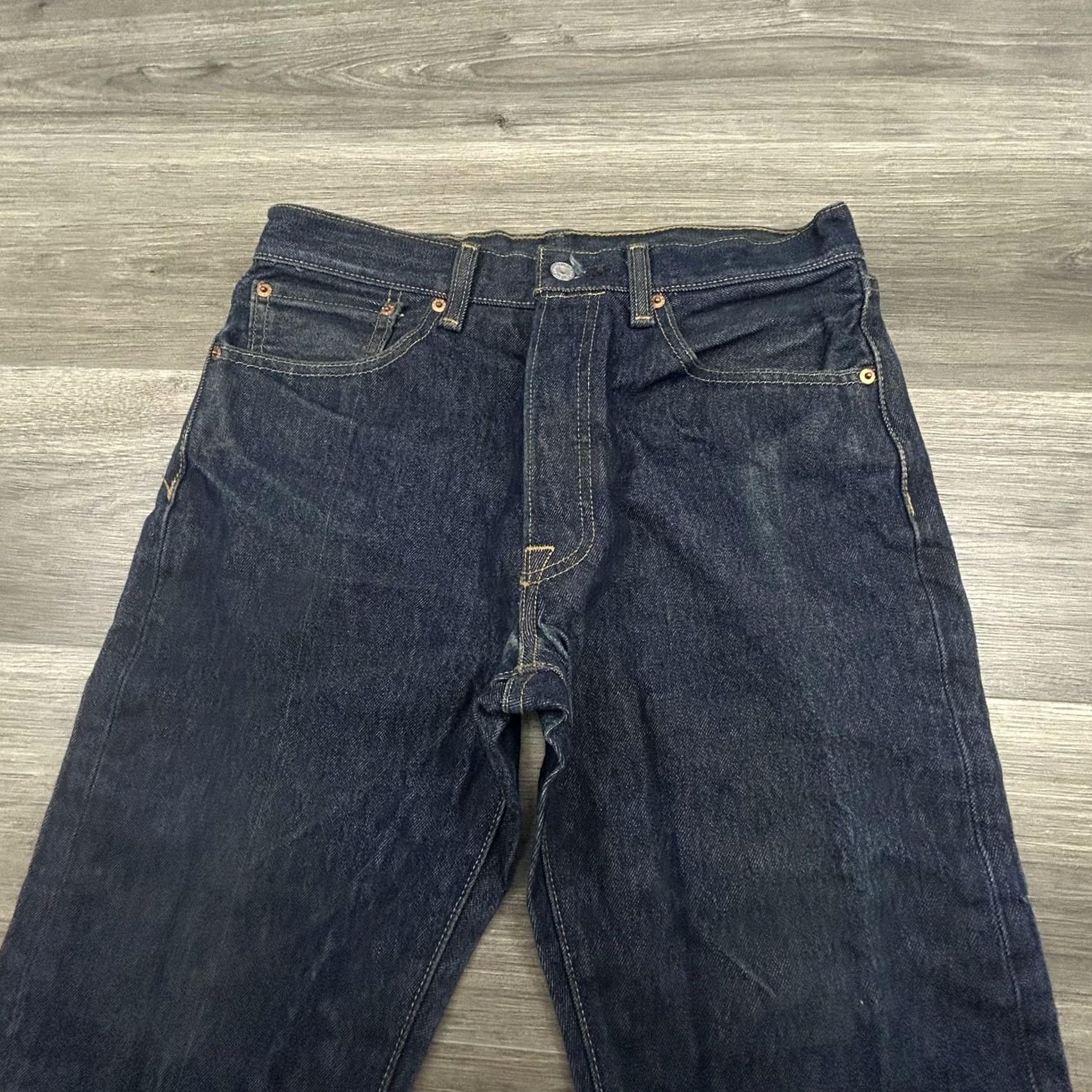 Levi's Levi's 501 Jeans Indigo Blue Wash Straight Leg Button Fly Denim 30x30 Mens Leather Patch 5-PocketVintage No Size US 30 / EU 46 - 3 Thumbnail