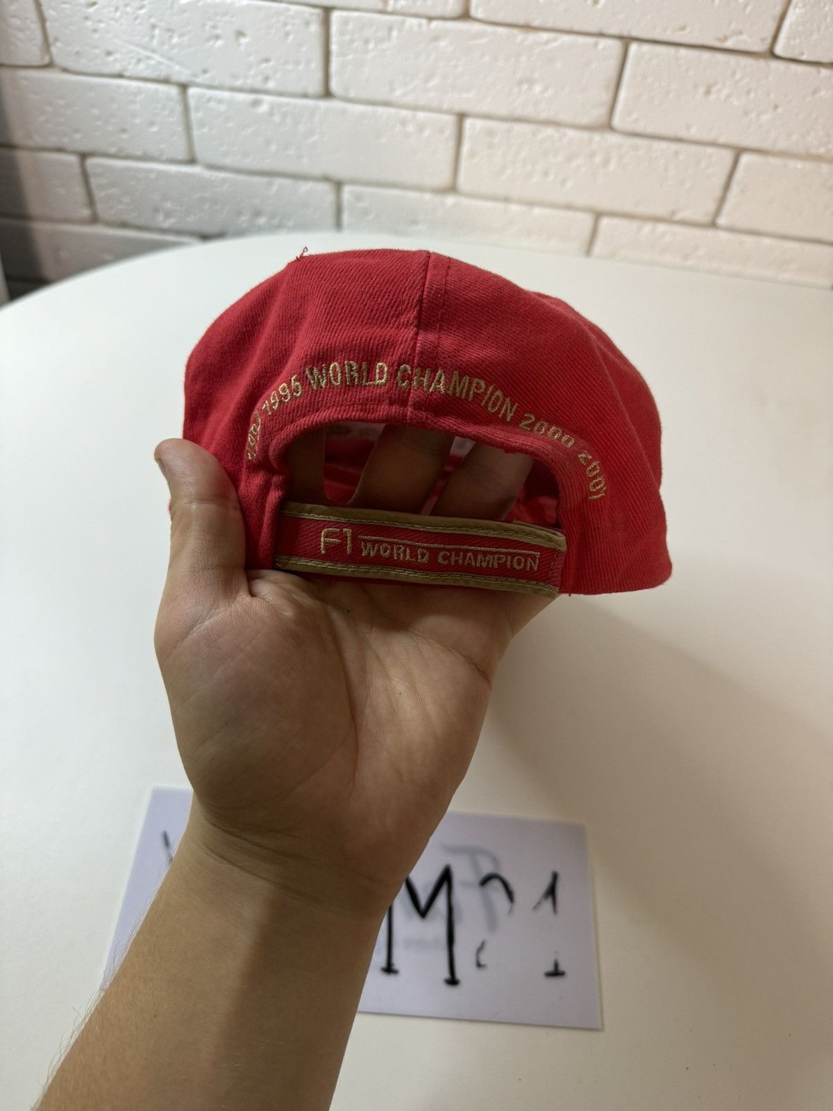 Vintage Ferrari F1 world champion 2001 vintage cap hat Size ONE SIZE - 4 Thumbnail