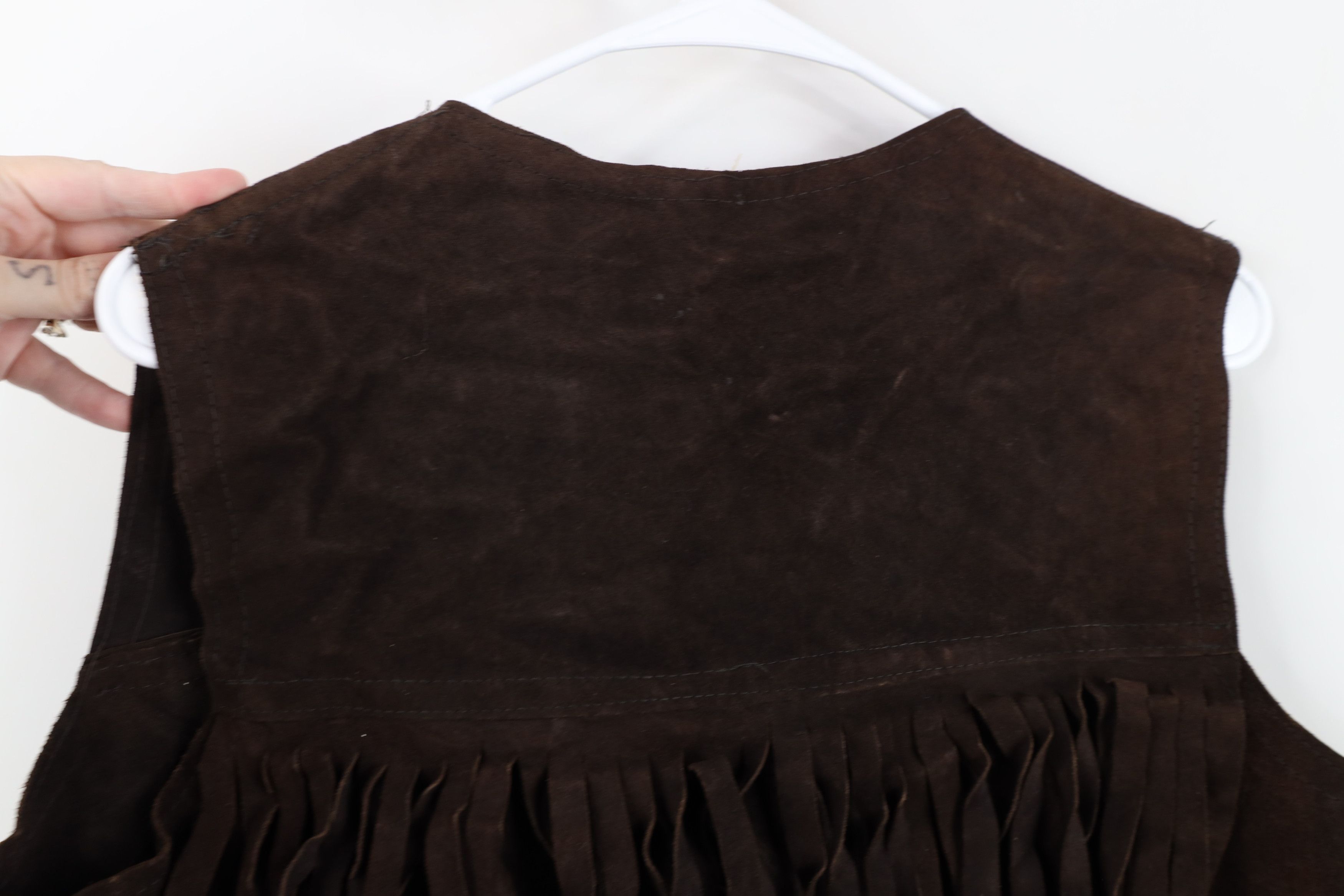 Vintage Vintage 60s 70s Boho Chic Fringed Suede Leather Vest USA Size L / US 10 / IT 46 - 10 Thumbnail