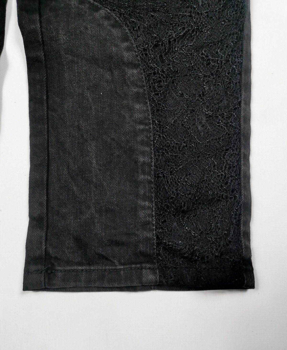 Ermanno Scervino Gothic Ermanno Scervino Lace Short Size 28" / US 6 / IT 42 - 3 Thumbnail