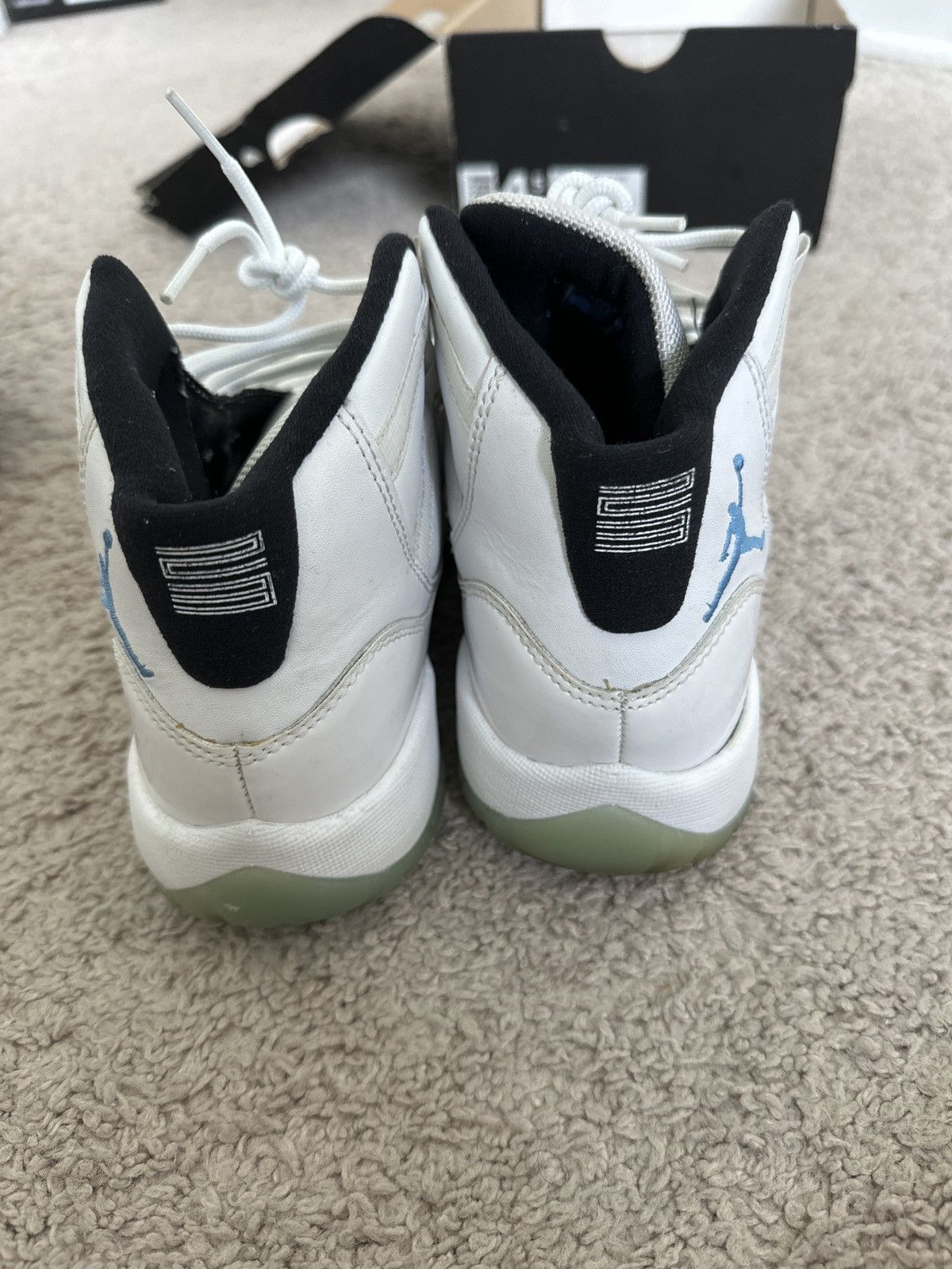 Jordan Brand Air Jordan 11 Legend Blue Size US 5 / EU 37 - 4 Thumbnail