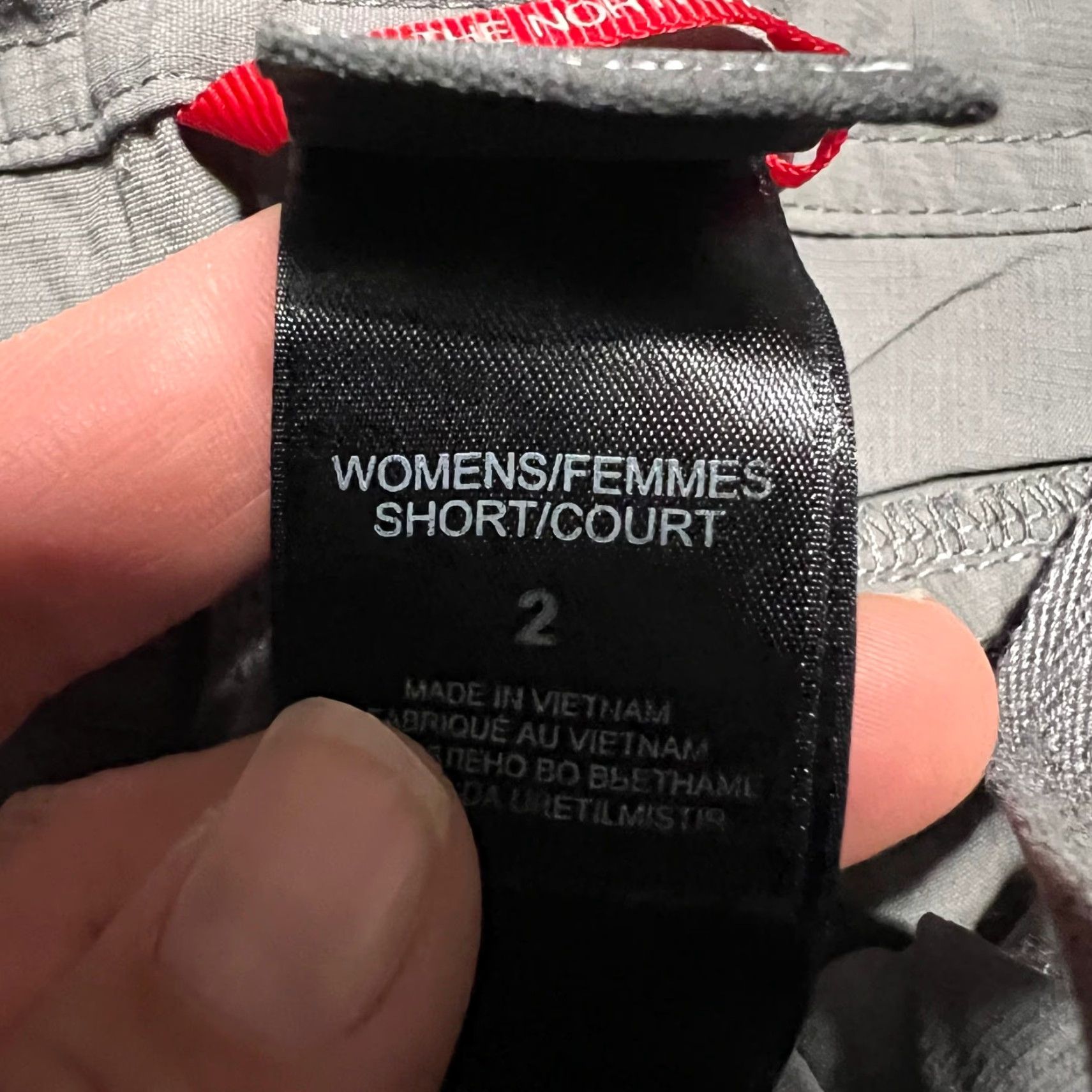 The North Face The North Face Pants Womens 2 Short 28x28.5 Gray Roll Up Hiking Nylon Womens Size 26" / US 2 / IT 38 - 6 Thumbnail
