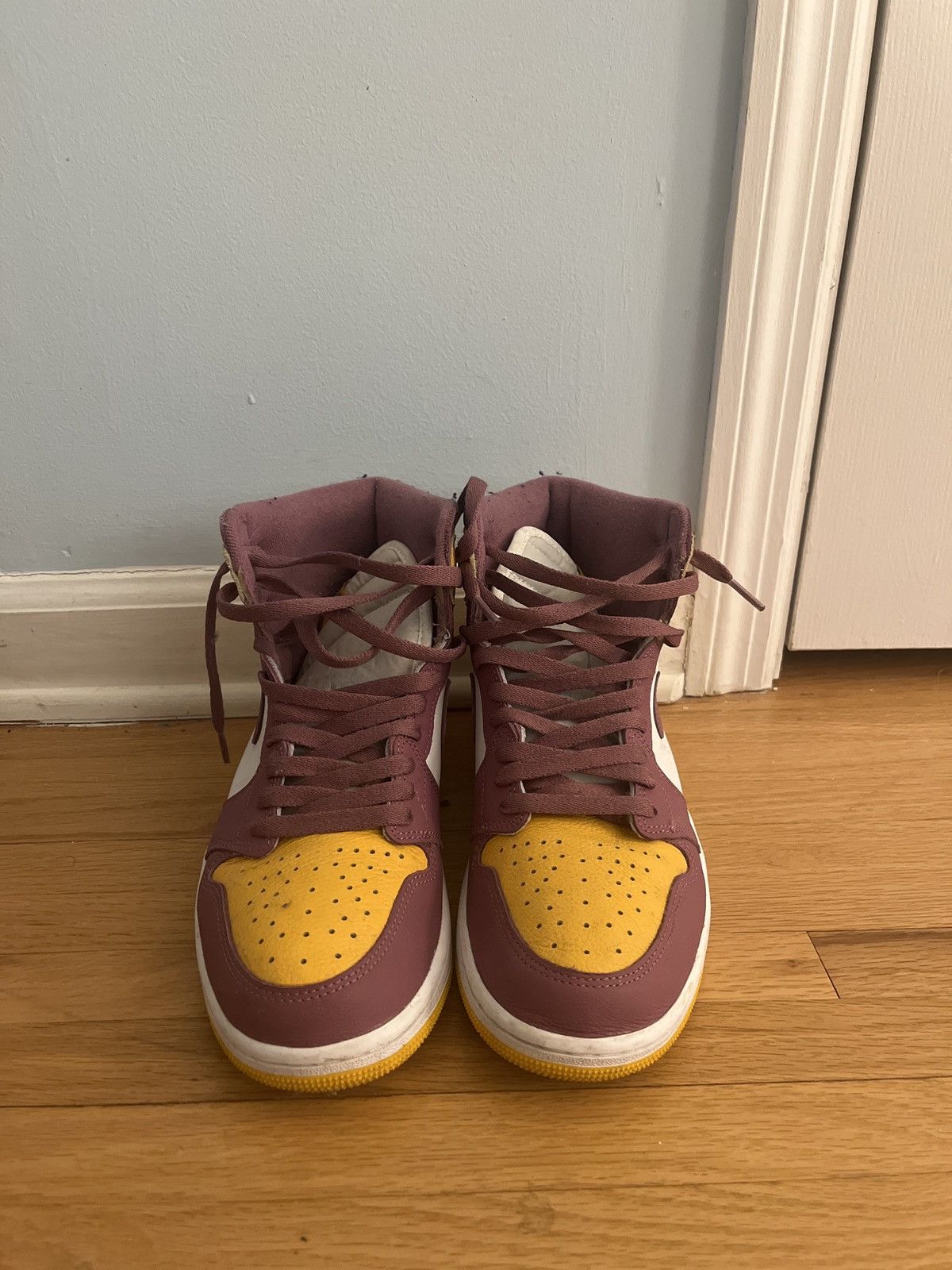Jordan Brand × Nike Jordan 1 Retro High OG Brotherhood Size 9.5 Size US 9.5 / EU 42-43 - 3 Thumbnail