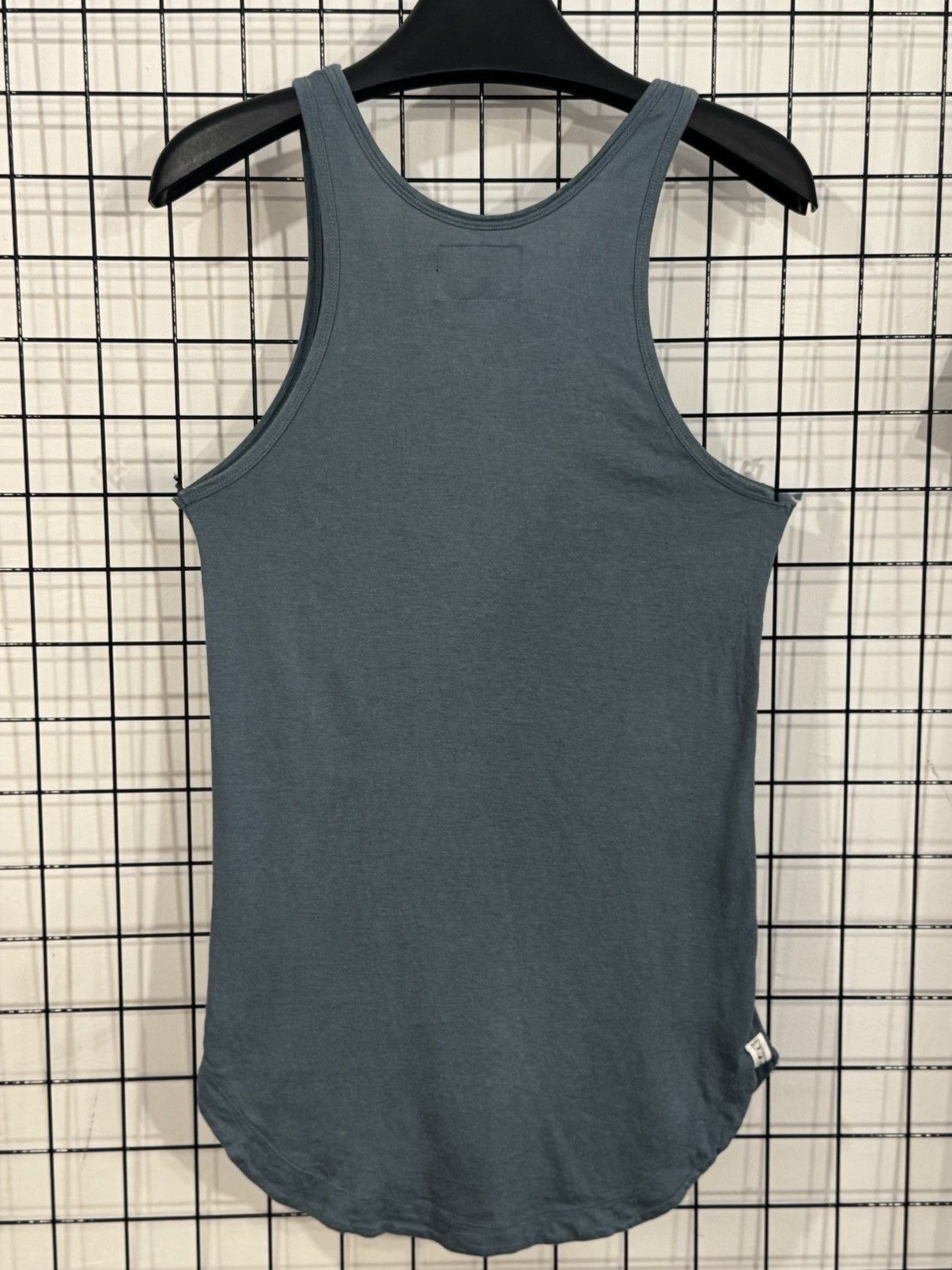 Number (N)ine tank top from the Number (N)ine x Studious collaboration. Size US XXS / EU 40 - 2 Thumbnail