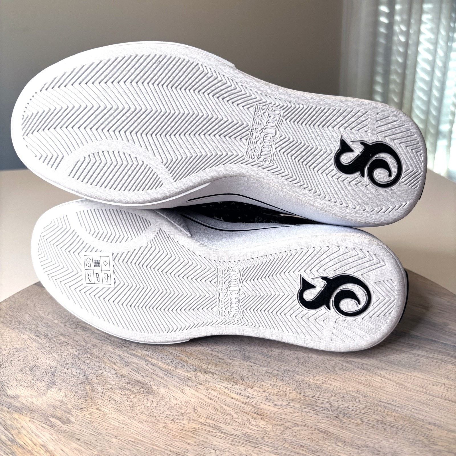 SKECHERS Skechers Snoop Dogg One Double G Sneakers Black White Sz 6.5 Size US 6.5 / IT 36.5 - 15 Thumbnail