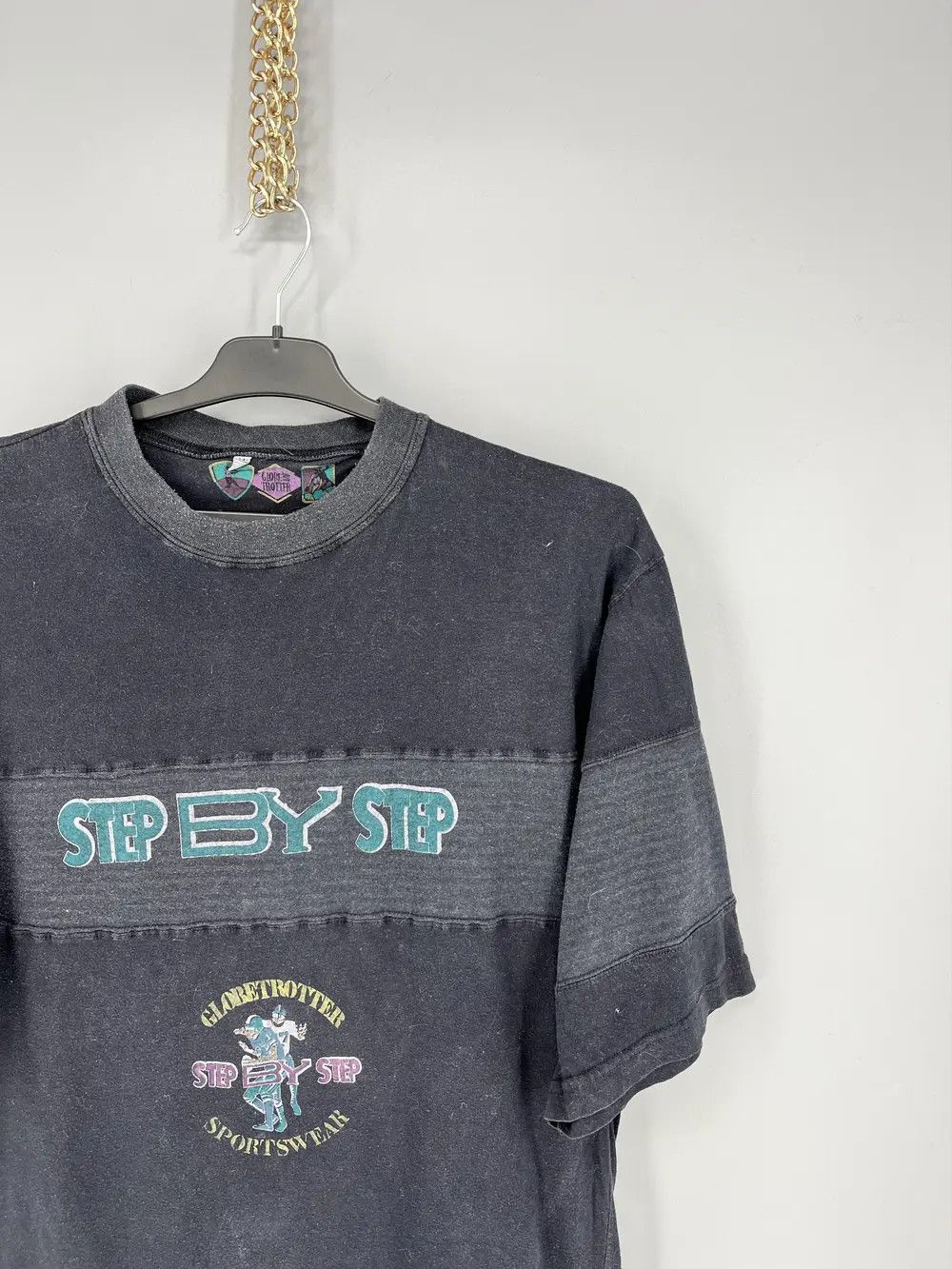 Vintage Vintage "globetrotter step by step sportswear" TShirt Size M Size US M / EU 48-50 / 2 - 5 Thumbnail